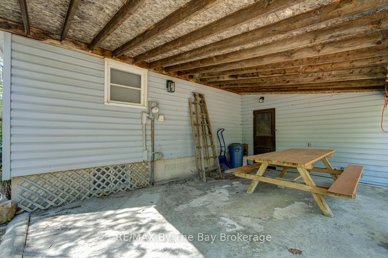 33 17th Street photo 28