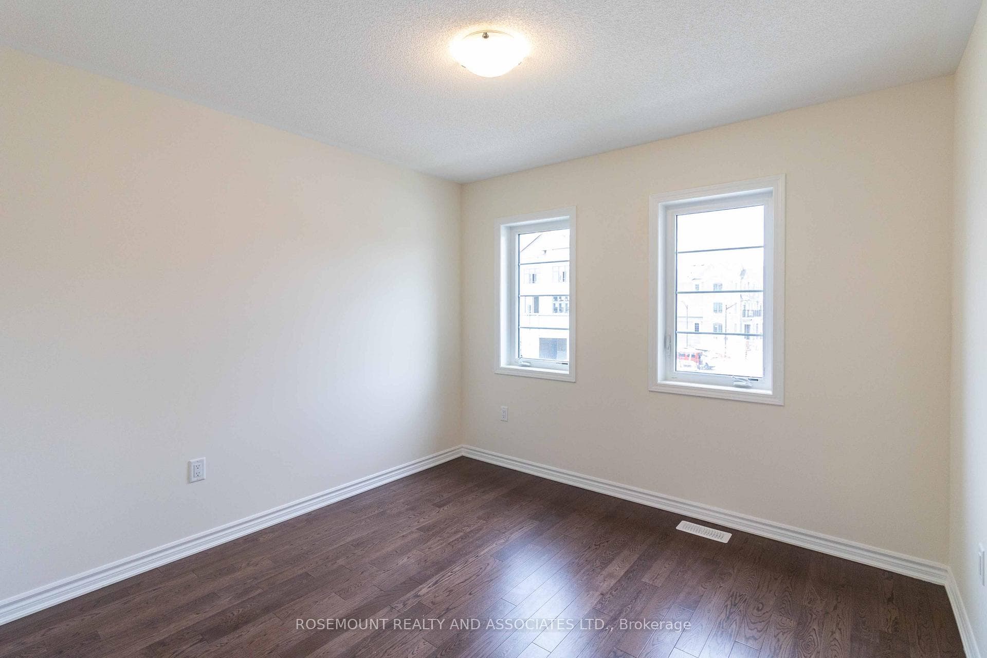 41 George Holley Street photo 21