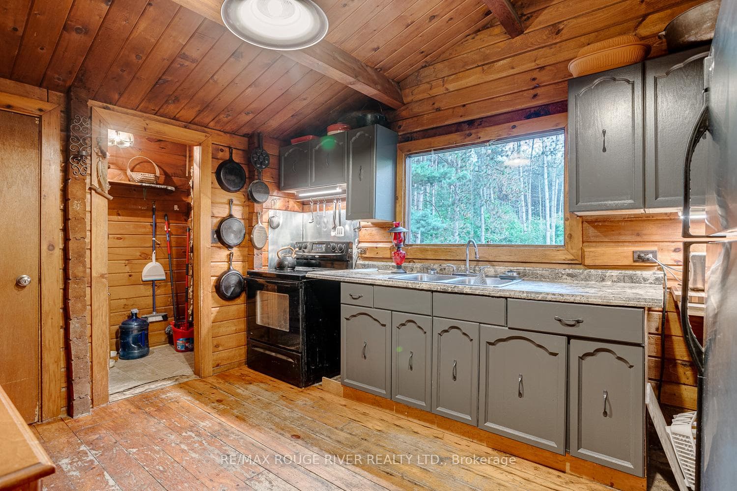 843 Eddystone Road photo 26