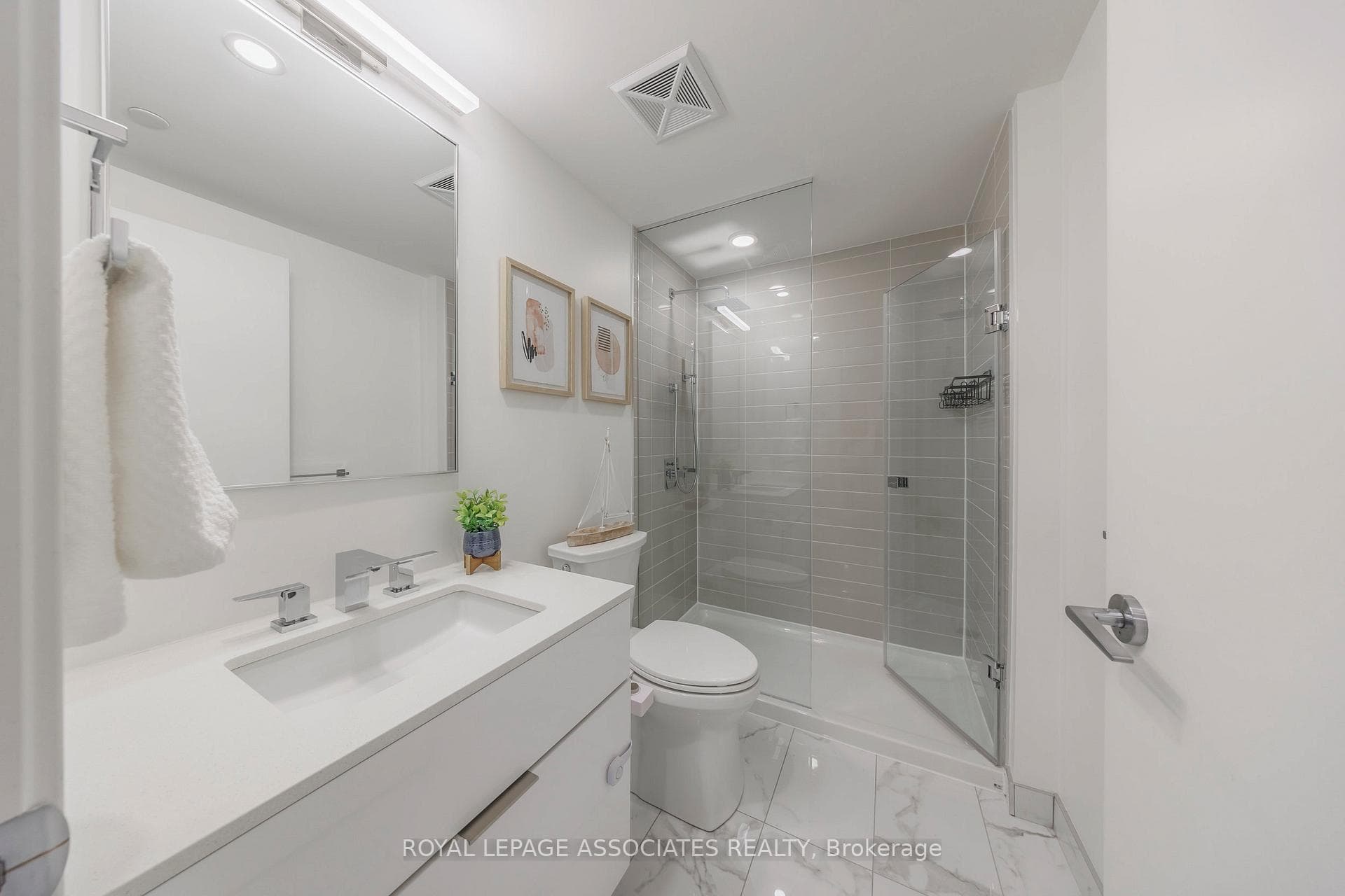 25 Richmond Street Unit 1205 photo 7