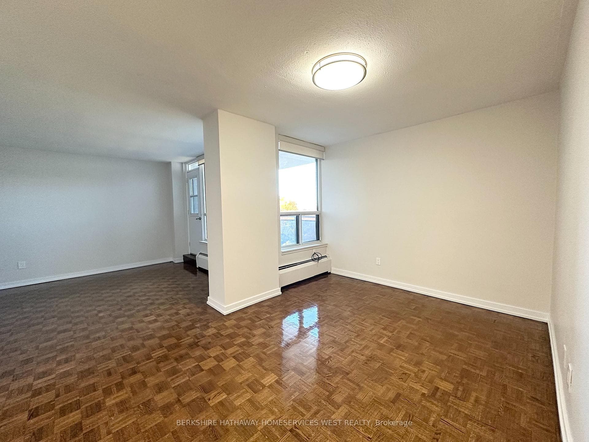 5 Brookbanks Drive Unit 706 photo 5