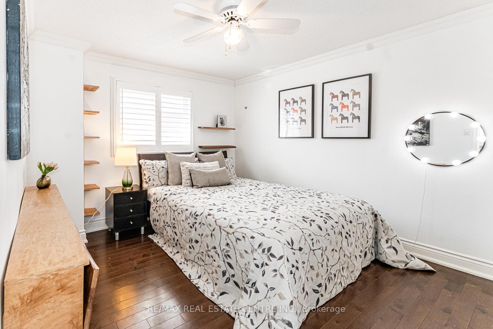 3248 Dovetail Mews photo 17