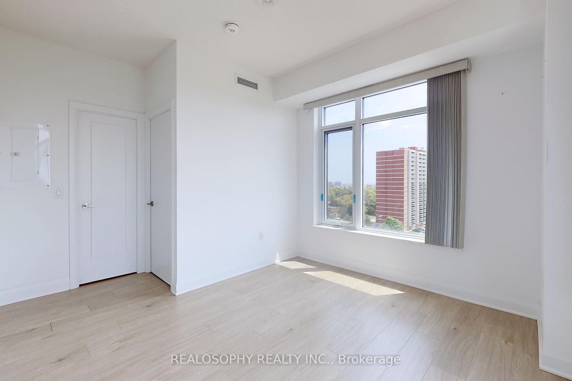 3220 Sheppard Avenue Unit 909 photo 9