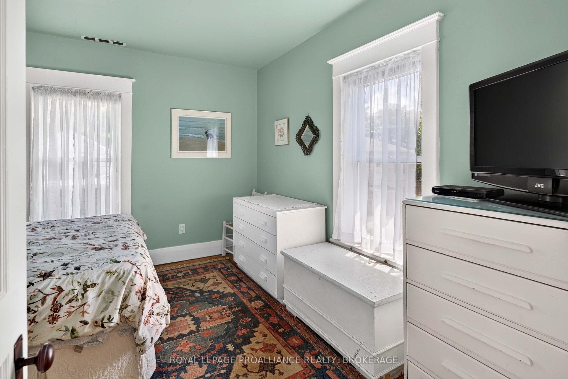 166 Alma Avenue photo 26