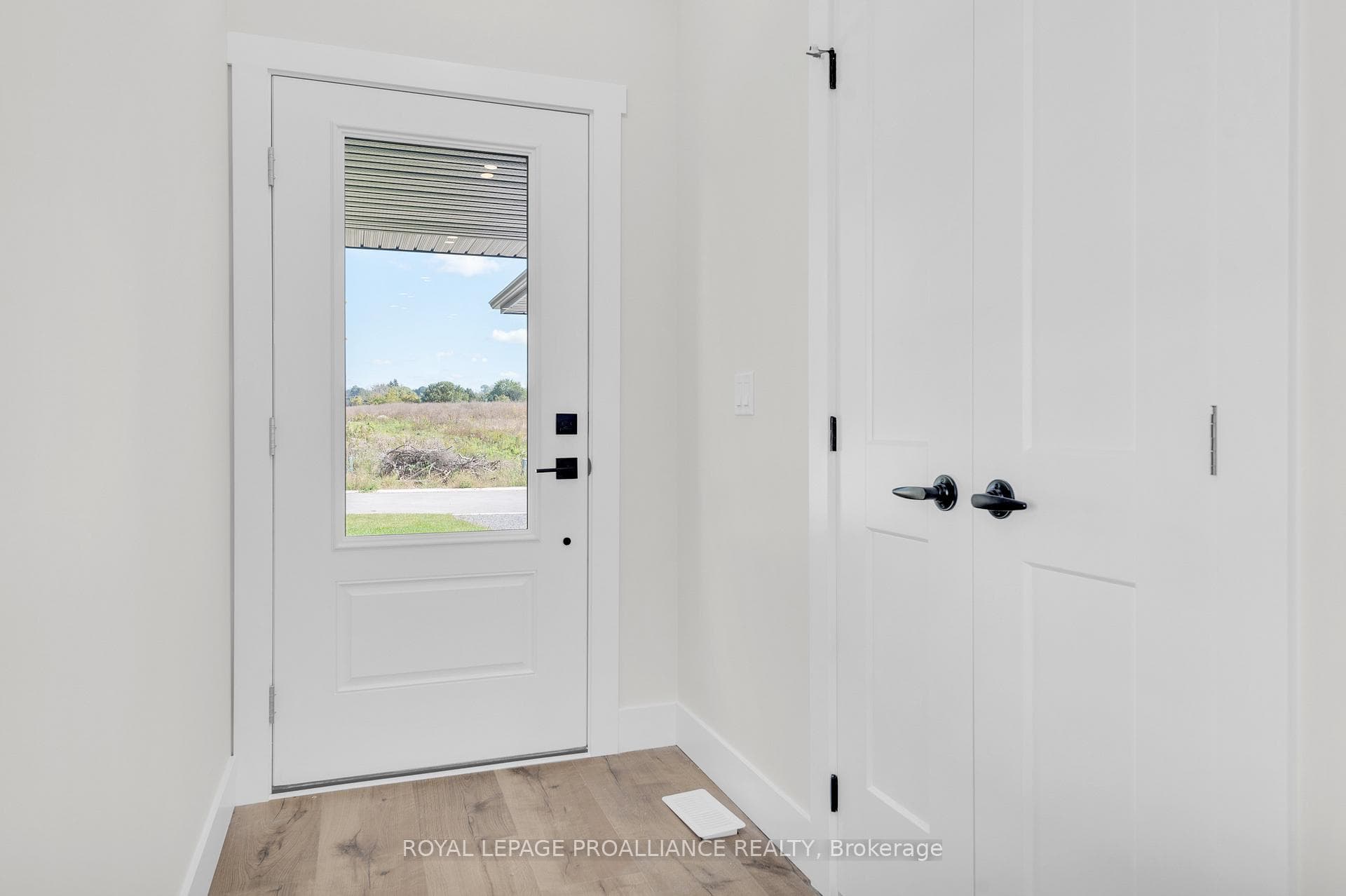 148 John Street photo 6