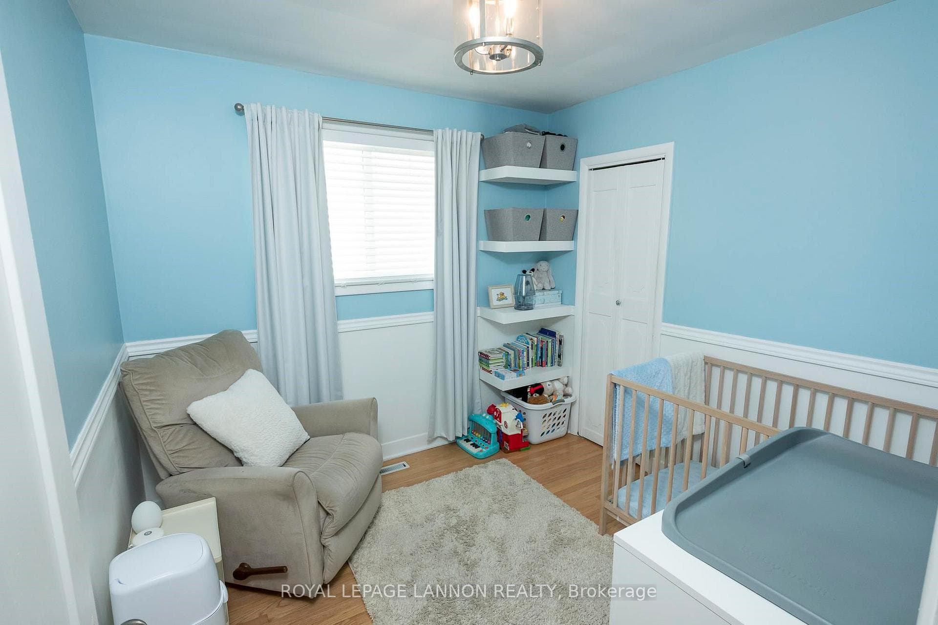 131 Maplewood Street photo 9