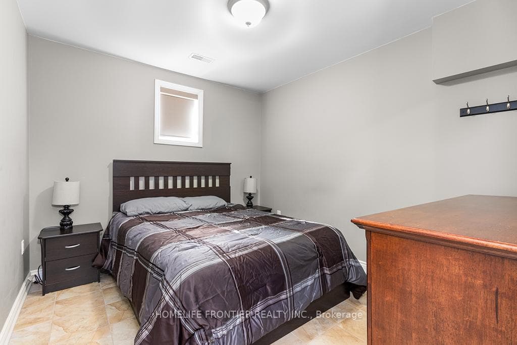 55 Homewood Avenue photo 32