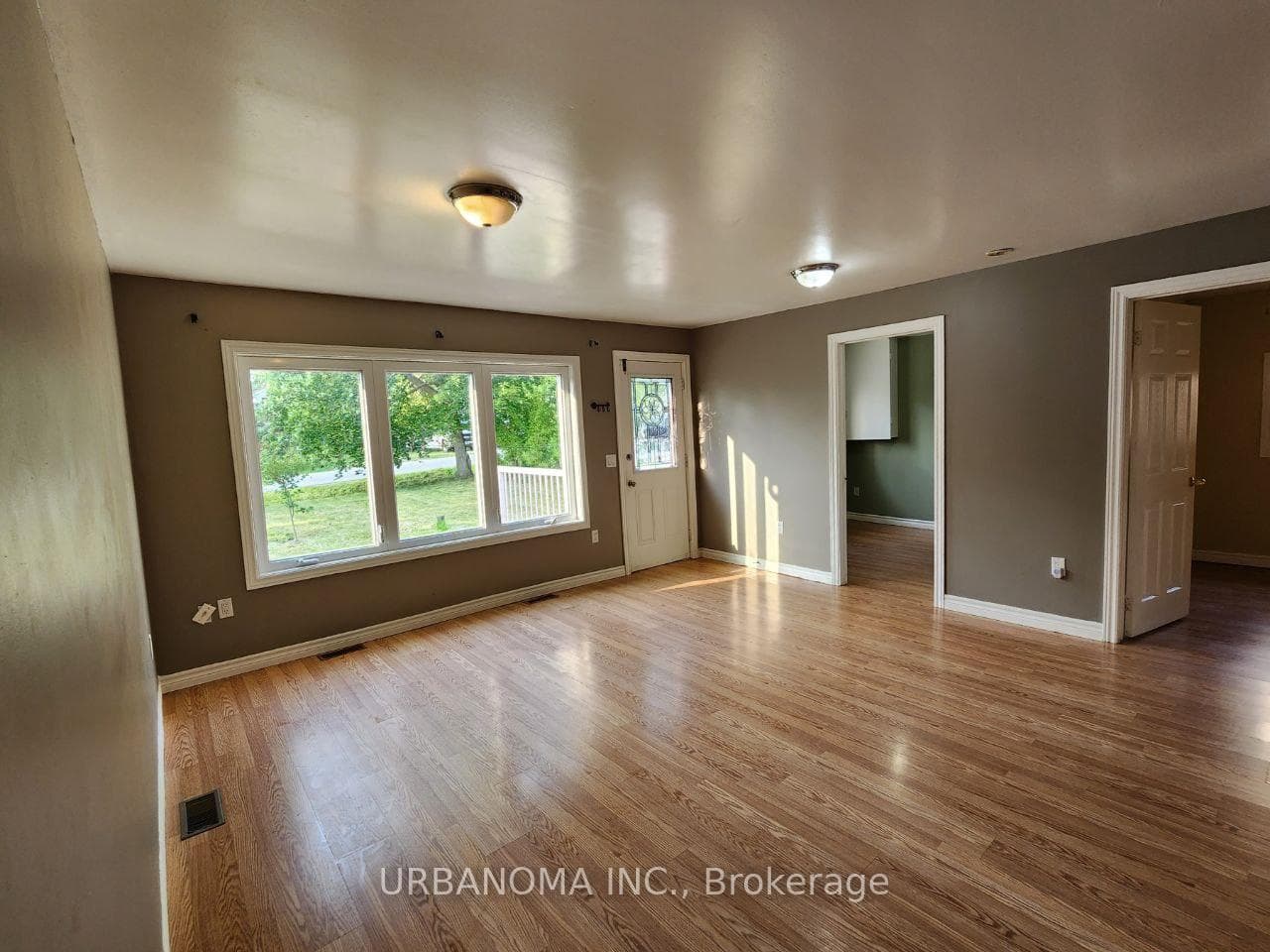 141 Silas Boulevard photo 29