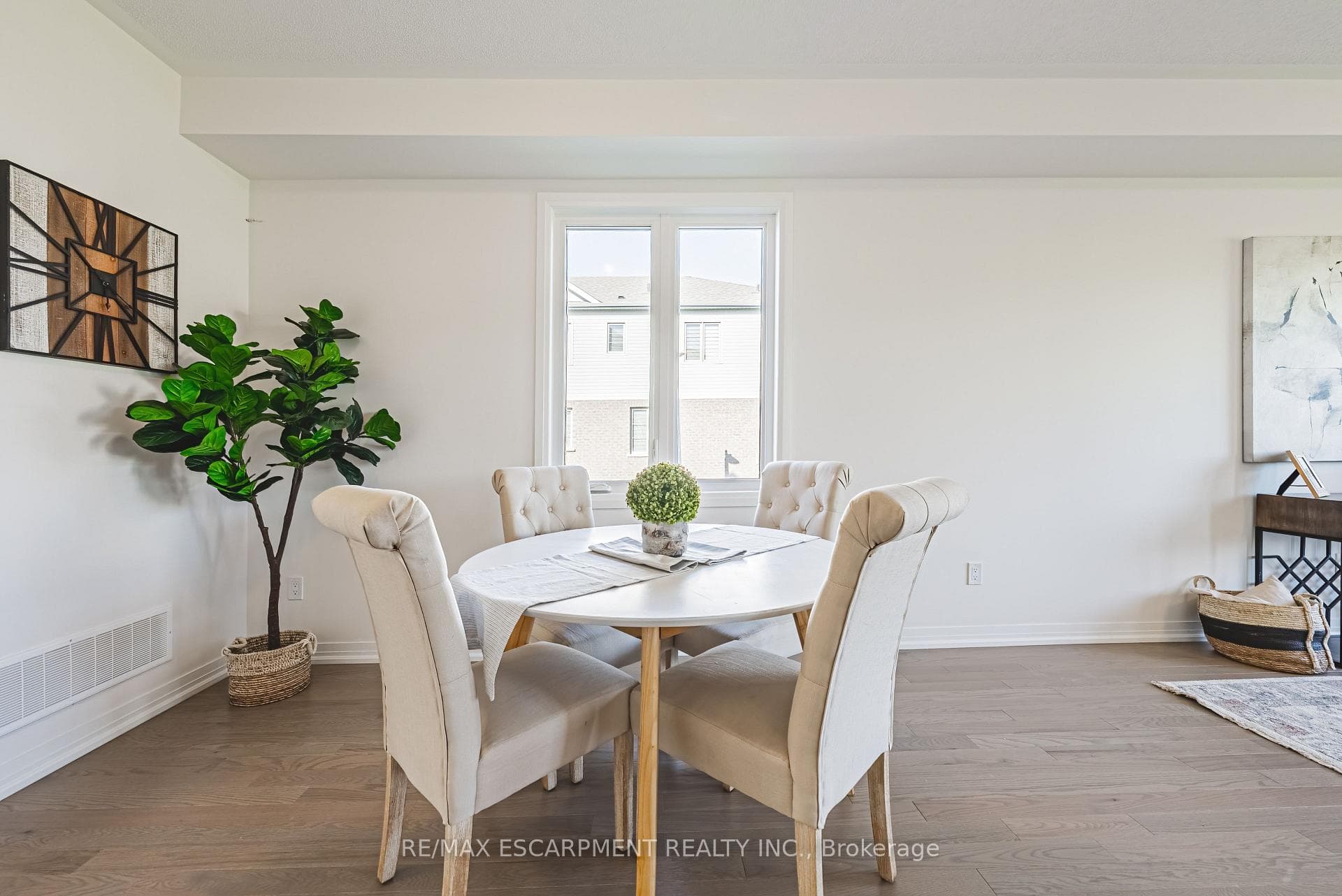 208 Provident Way photo 6