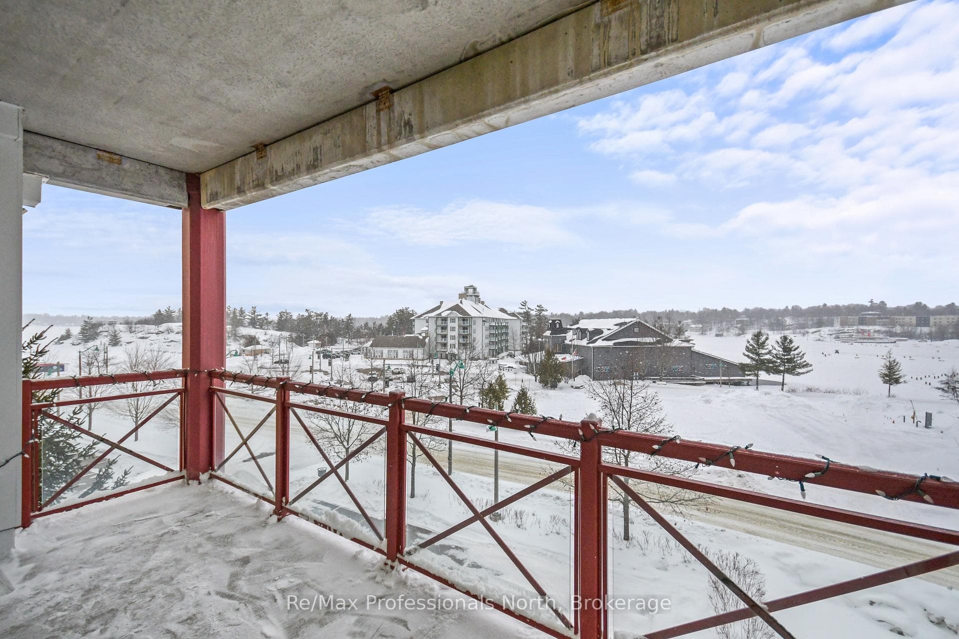 Covered balcony