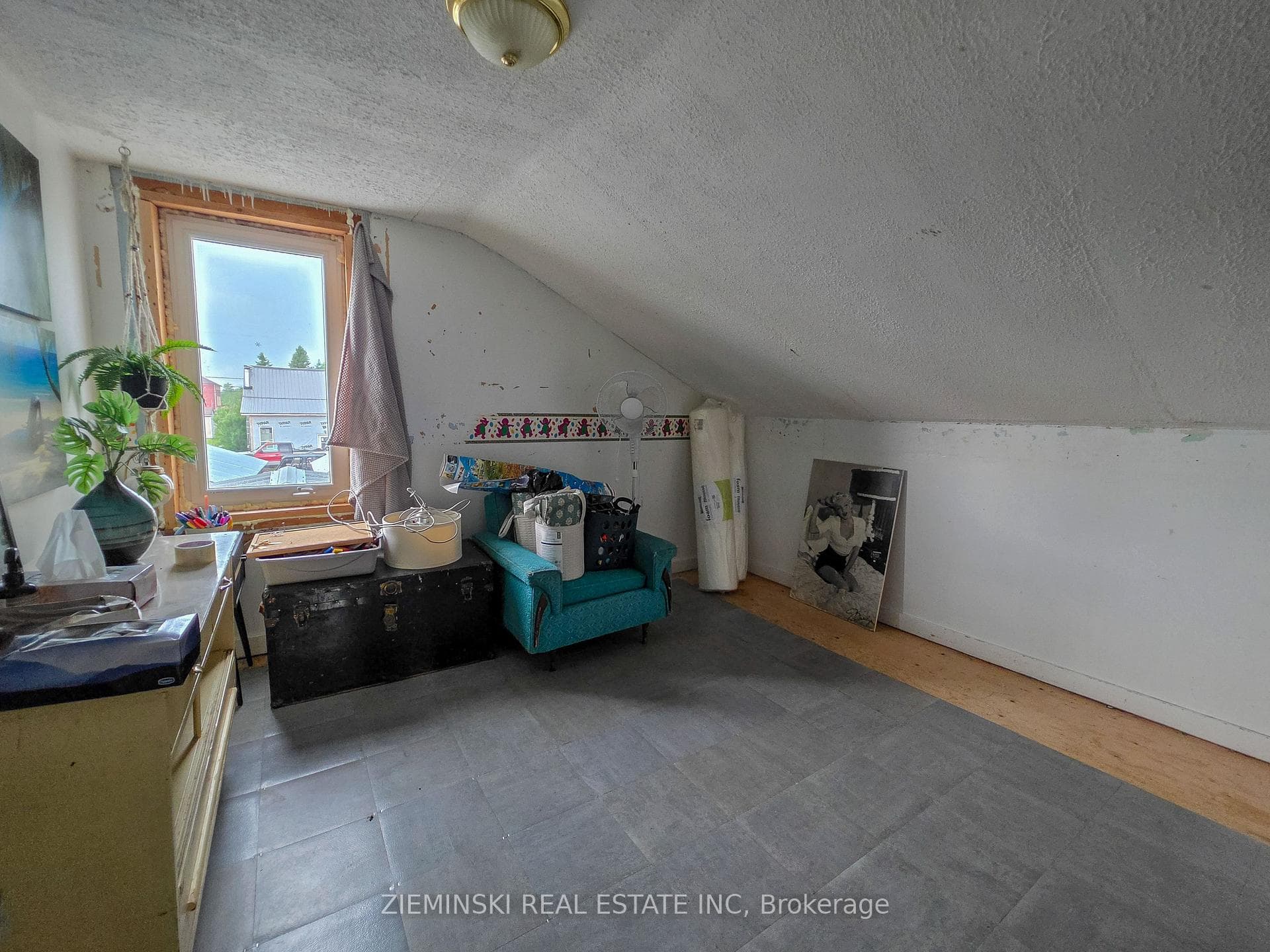 340 Ferguson Avenue photo 24
