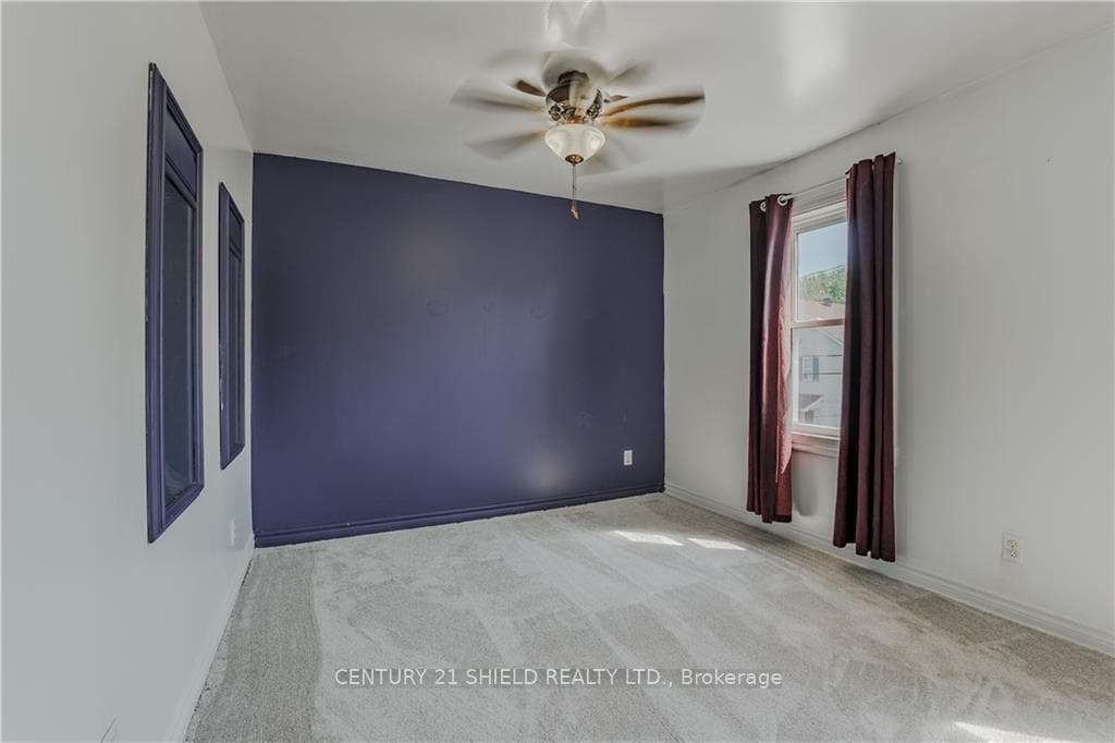 437 6TH Street photo 22