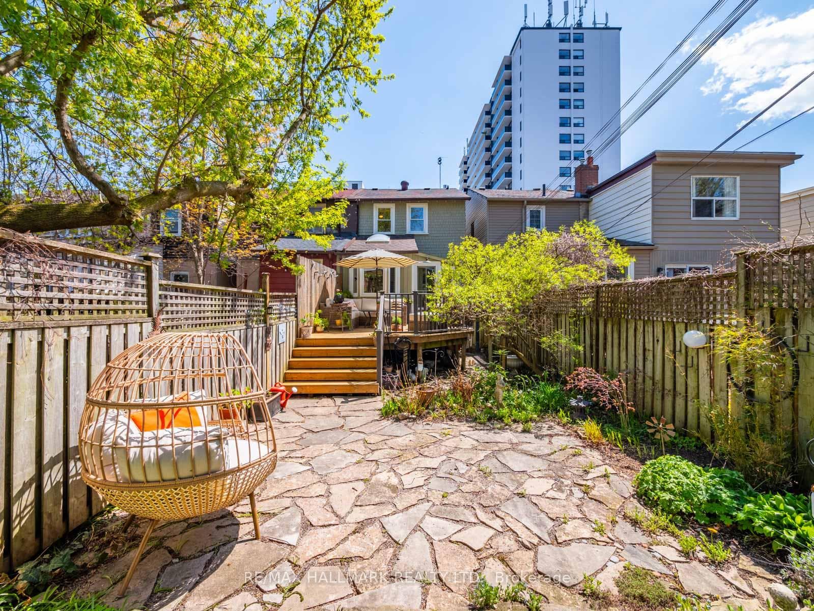 24 Meadow Avenue photo 39