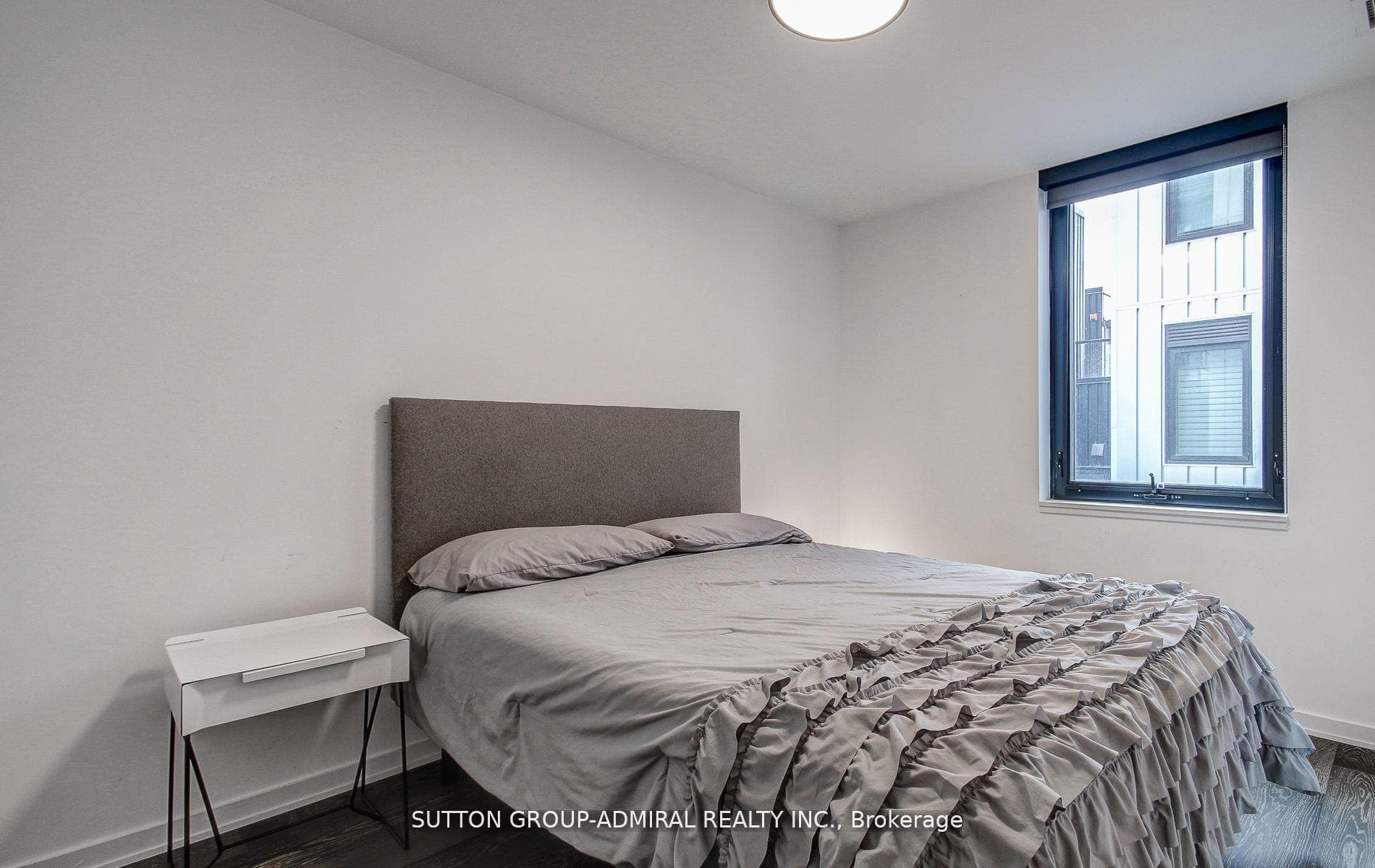 41 Dovercourt Road Unit 602 photo 14