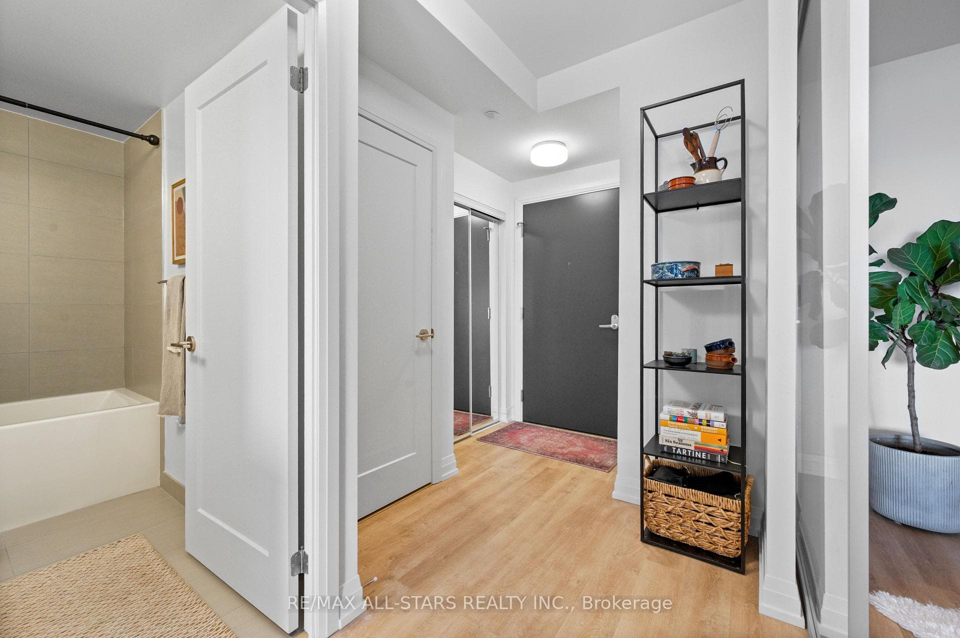 286 Main Street Unit 2310 photo 9