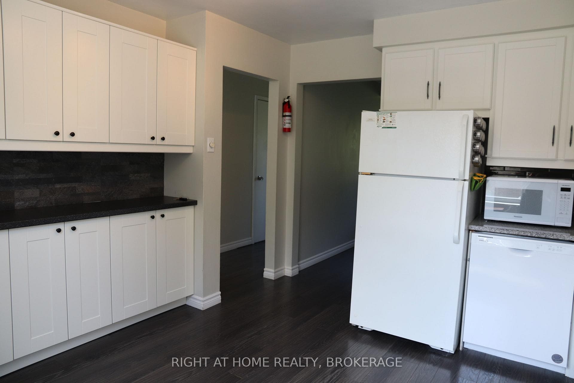 2269 Mountain Grove Avenue photo 7
