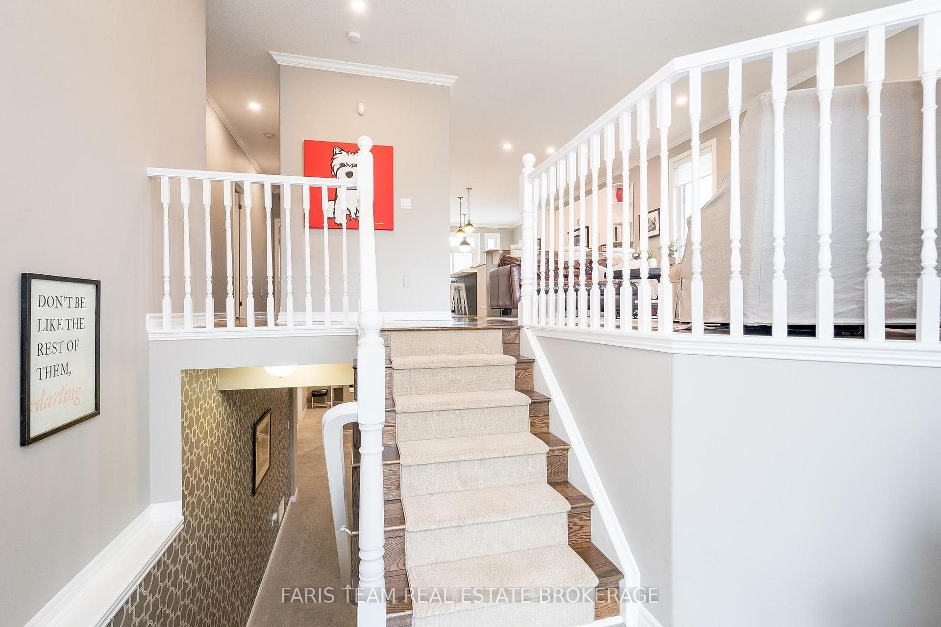 135 Sandringham Drive photo 5
