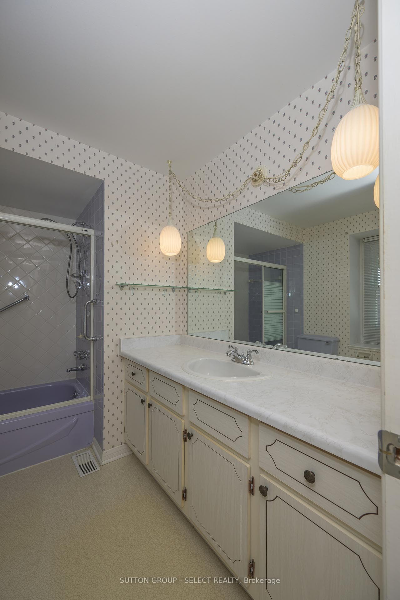 11 TANGLEWOOD Avenue photo 28