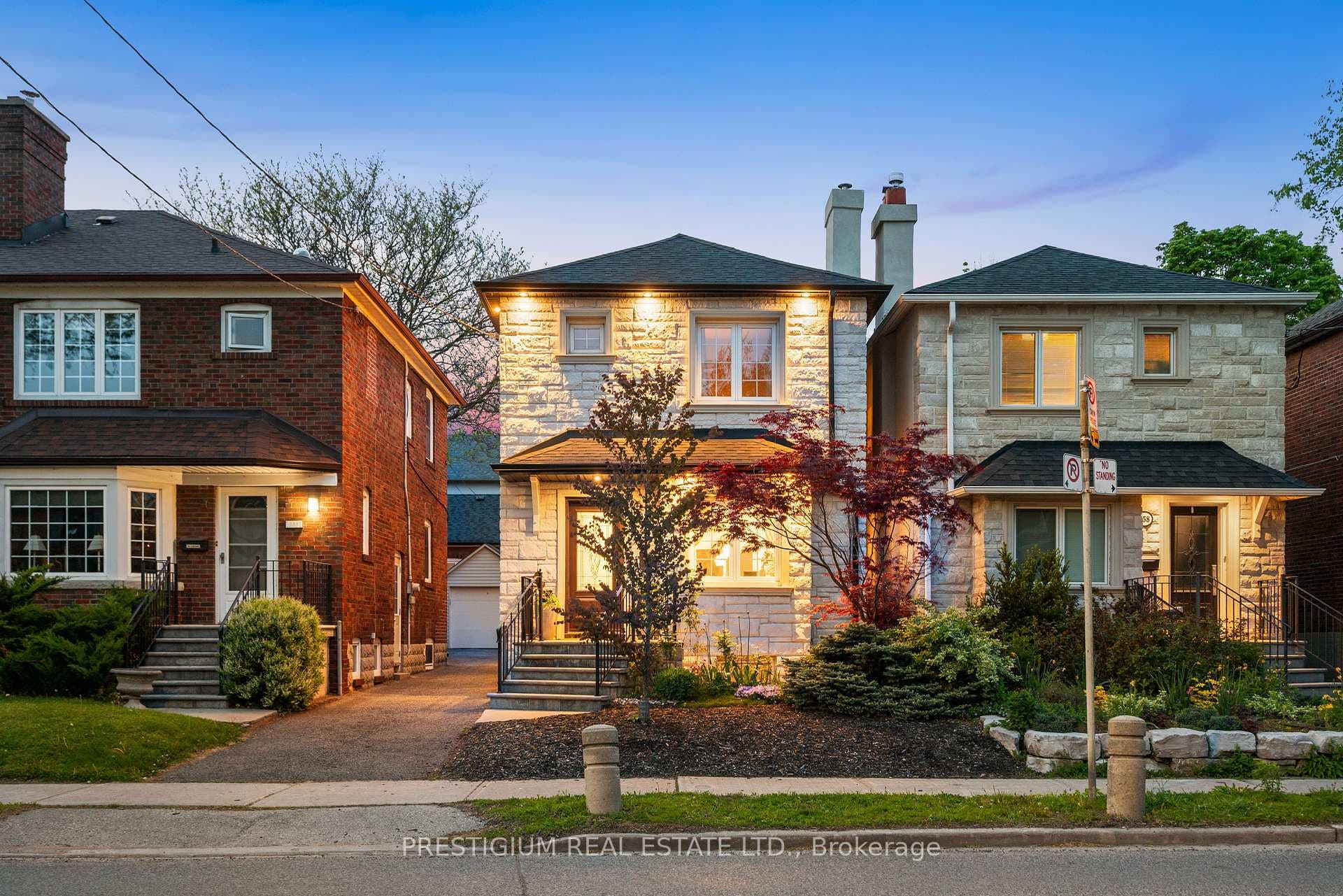 556 Davisville Avenue photo 1
