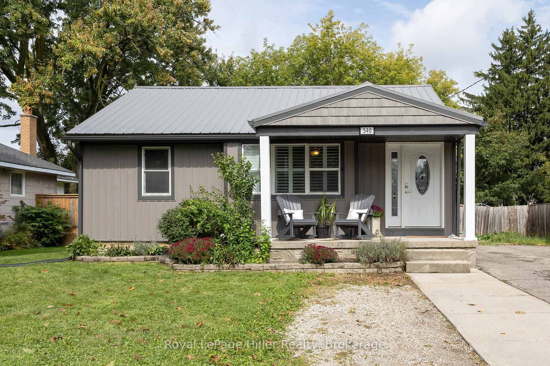 540 Albert Street photo 1