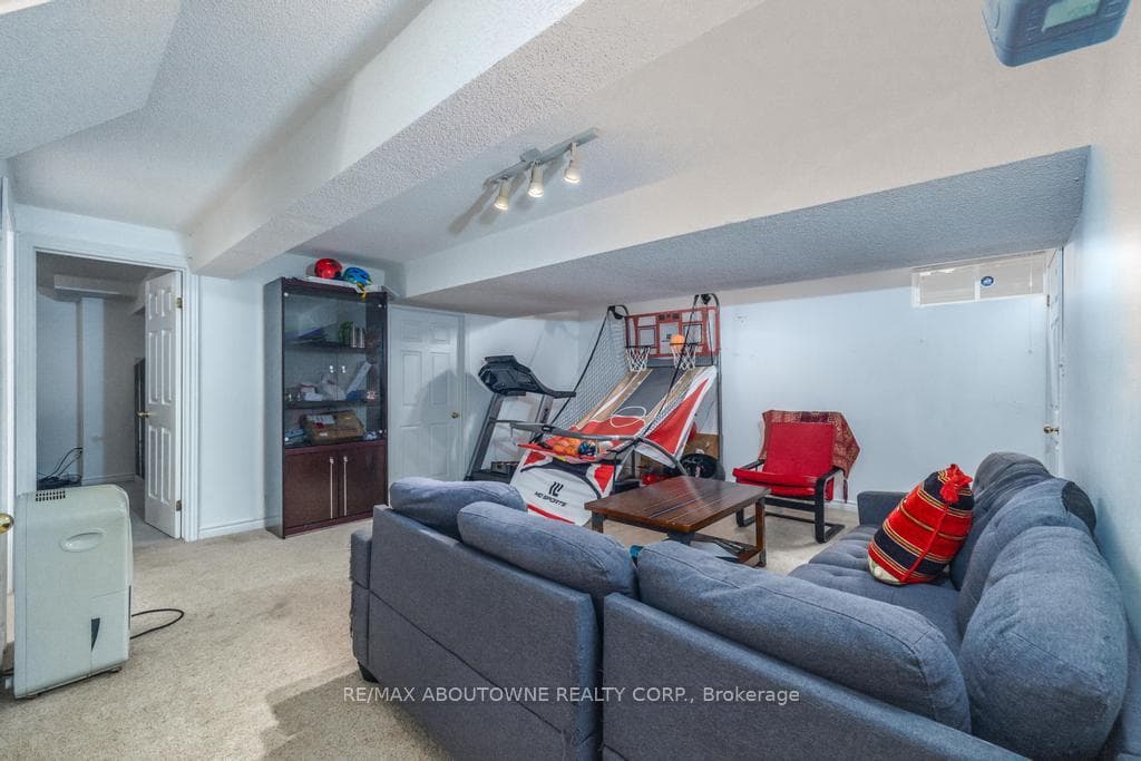 14 SABLE Drive photo 45