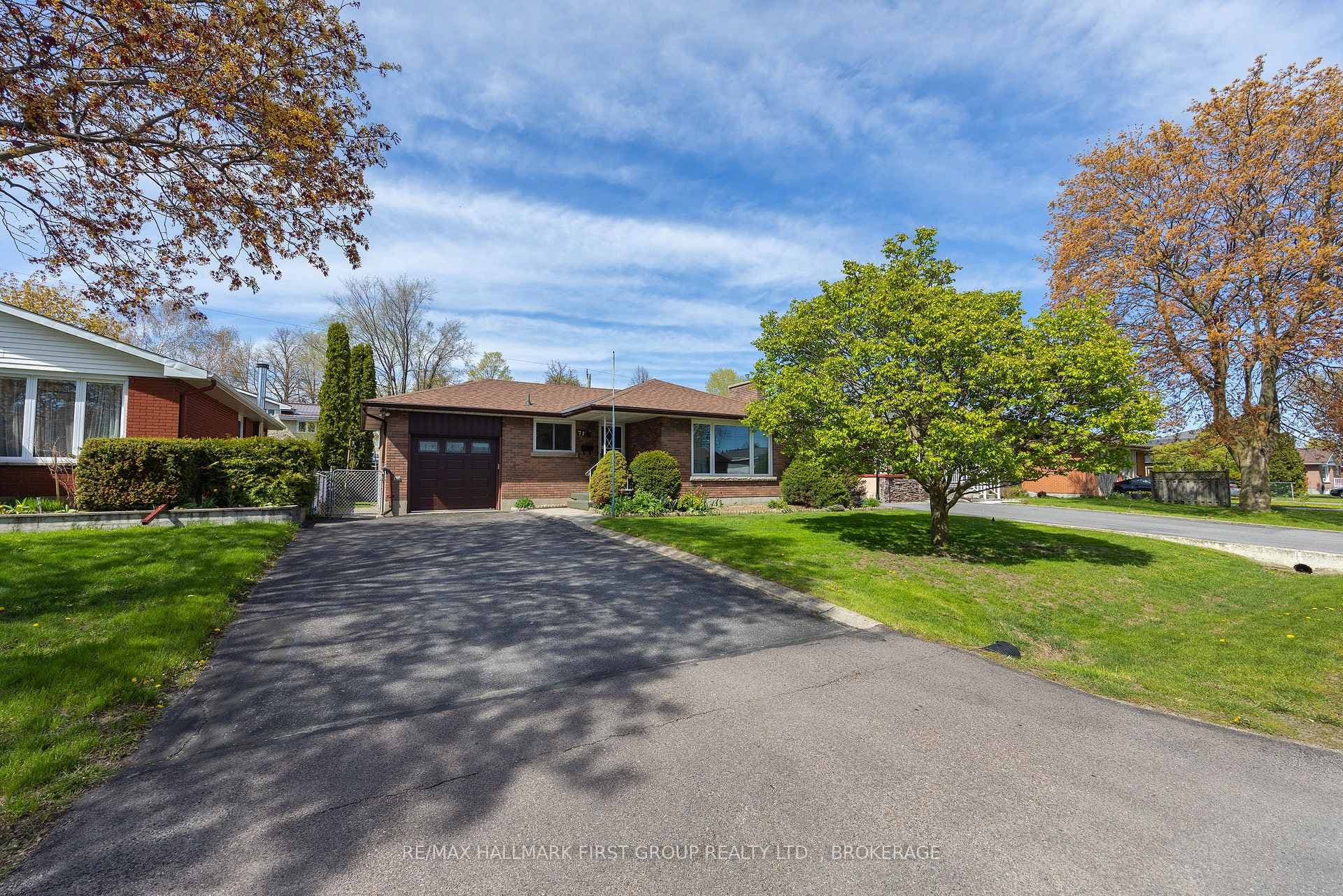71 Morenz Crescent photo 2