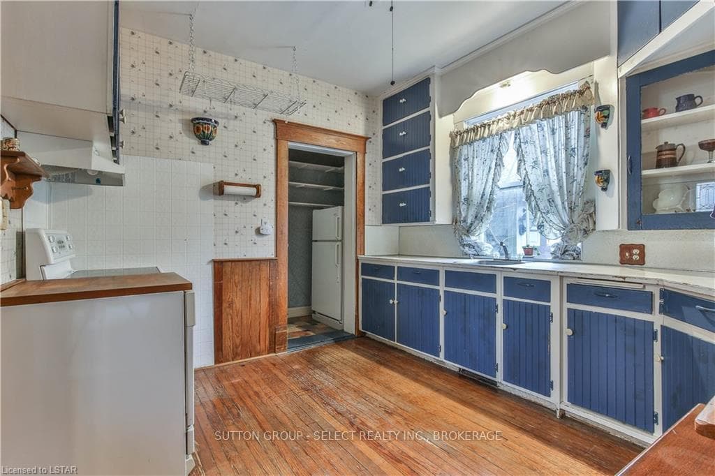 33 ROSEBERY Place photo 14