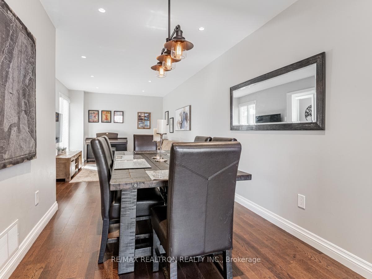 72 Bay Hill Drive photo 10