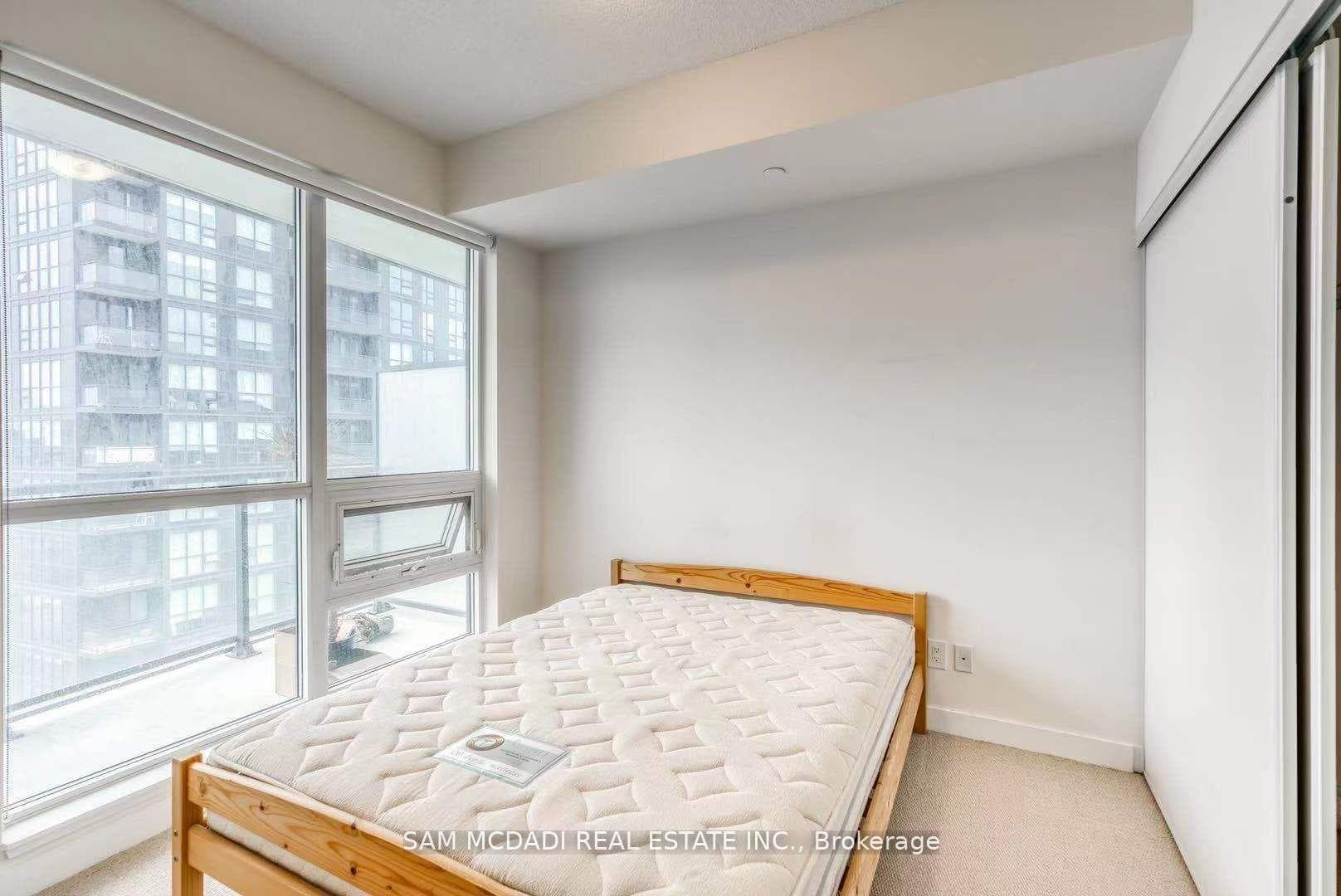 510 Curran Place Unit 1710 photo 4