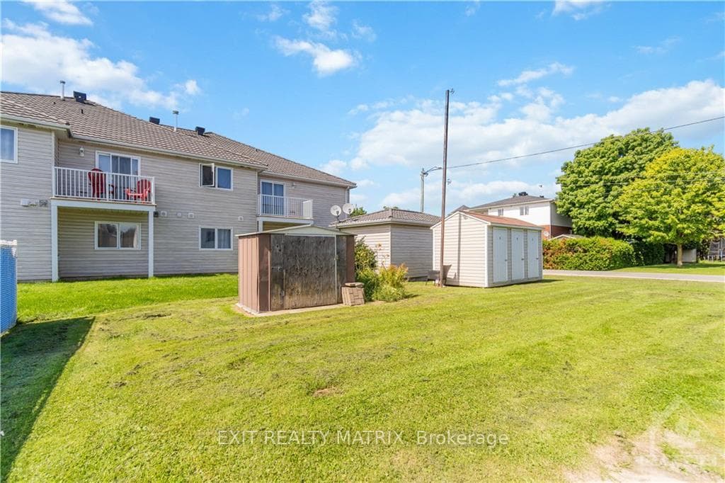 20 BOURASSA Street photo 28
