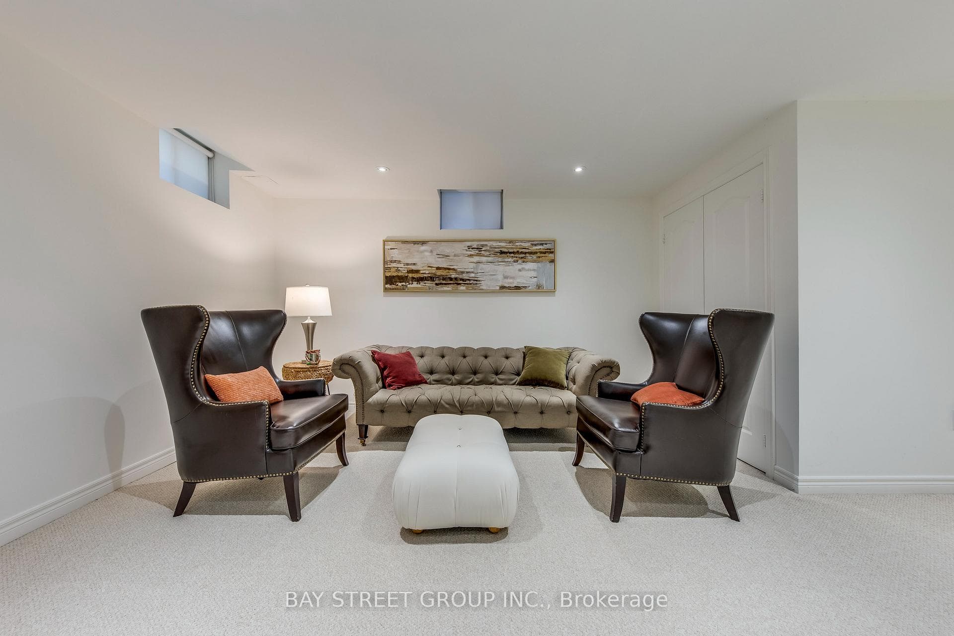 128 Beverley Glen Boulevard photo 36