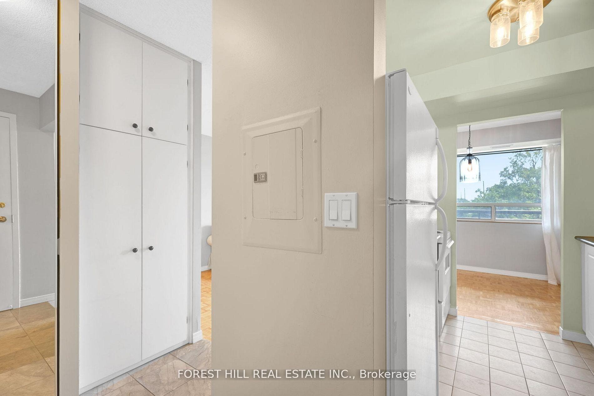 555 Wilson Heights Boulevard Unit 203 photo 5