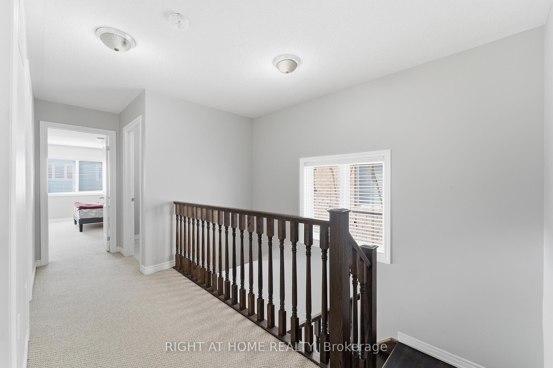 68 Thornbush Boulevard photo 14