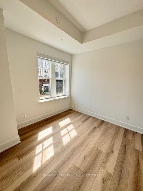 8 Manor Road Unit 204 photo 8