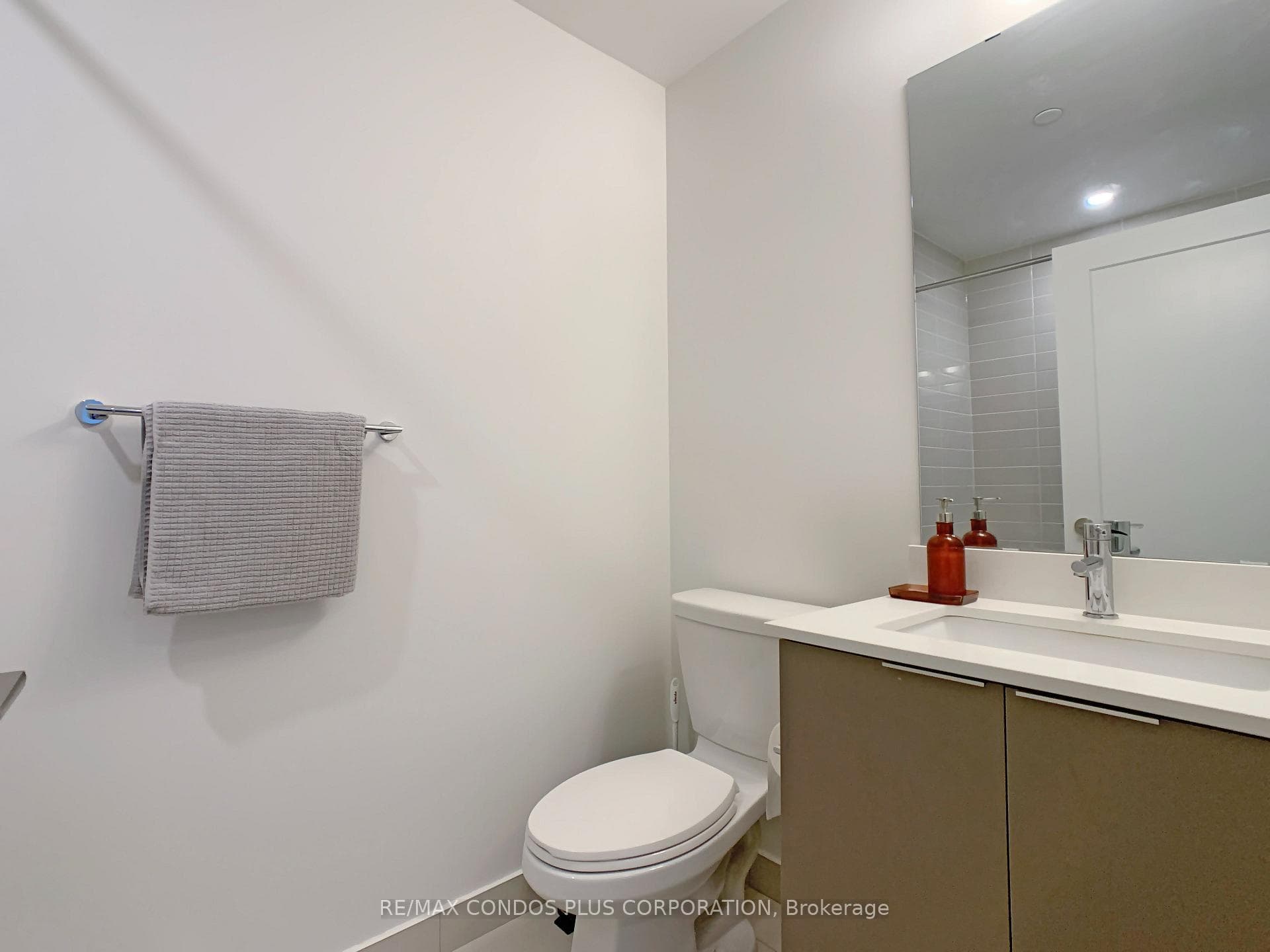 576 Front Street Unit 1519 photo 33