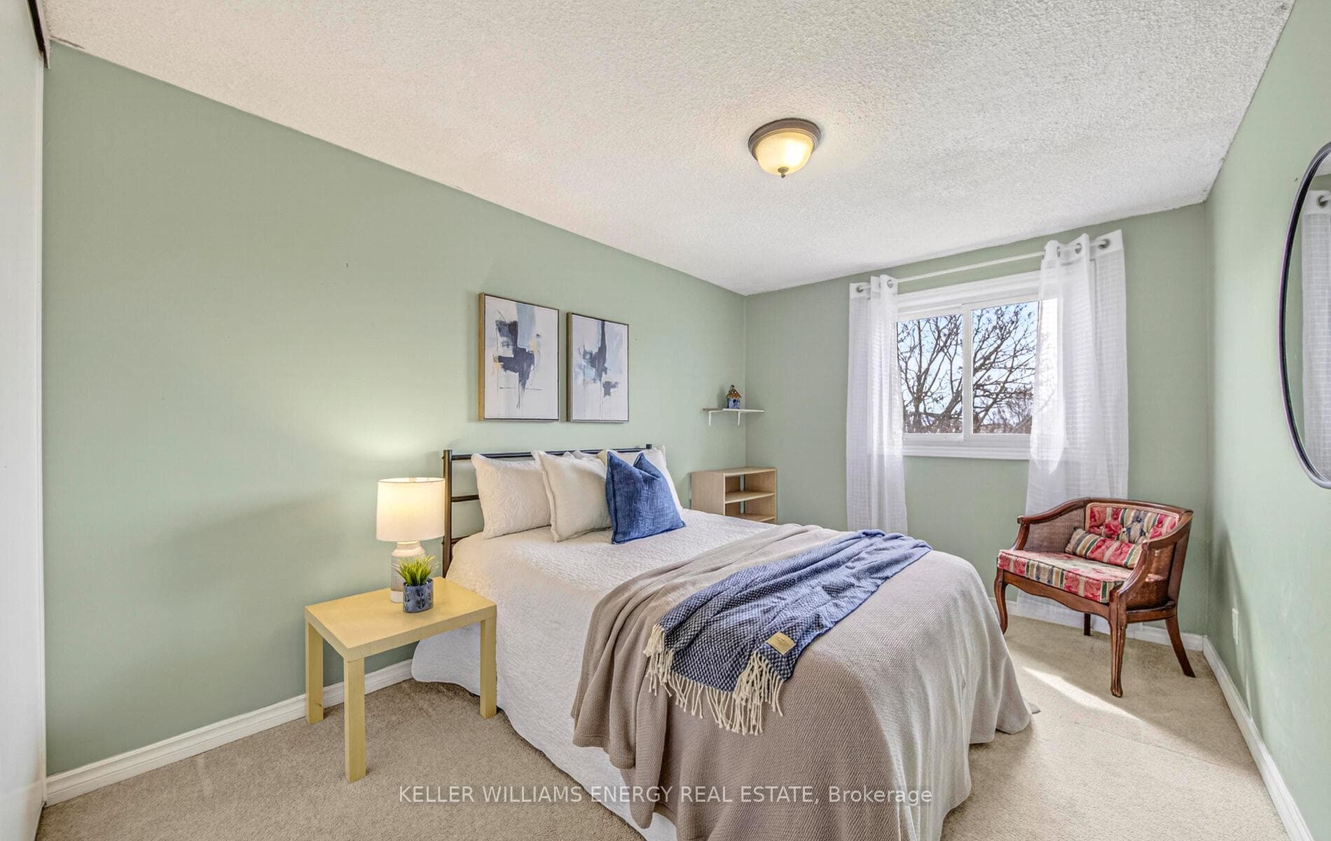 557 Birkdale Street photo 25