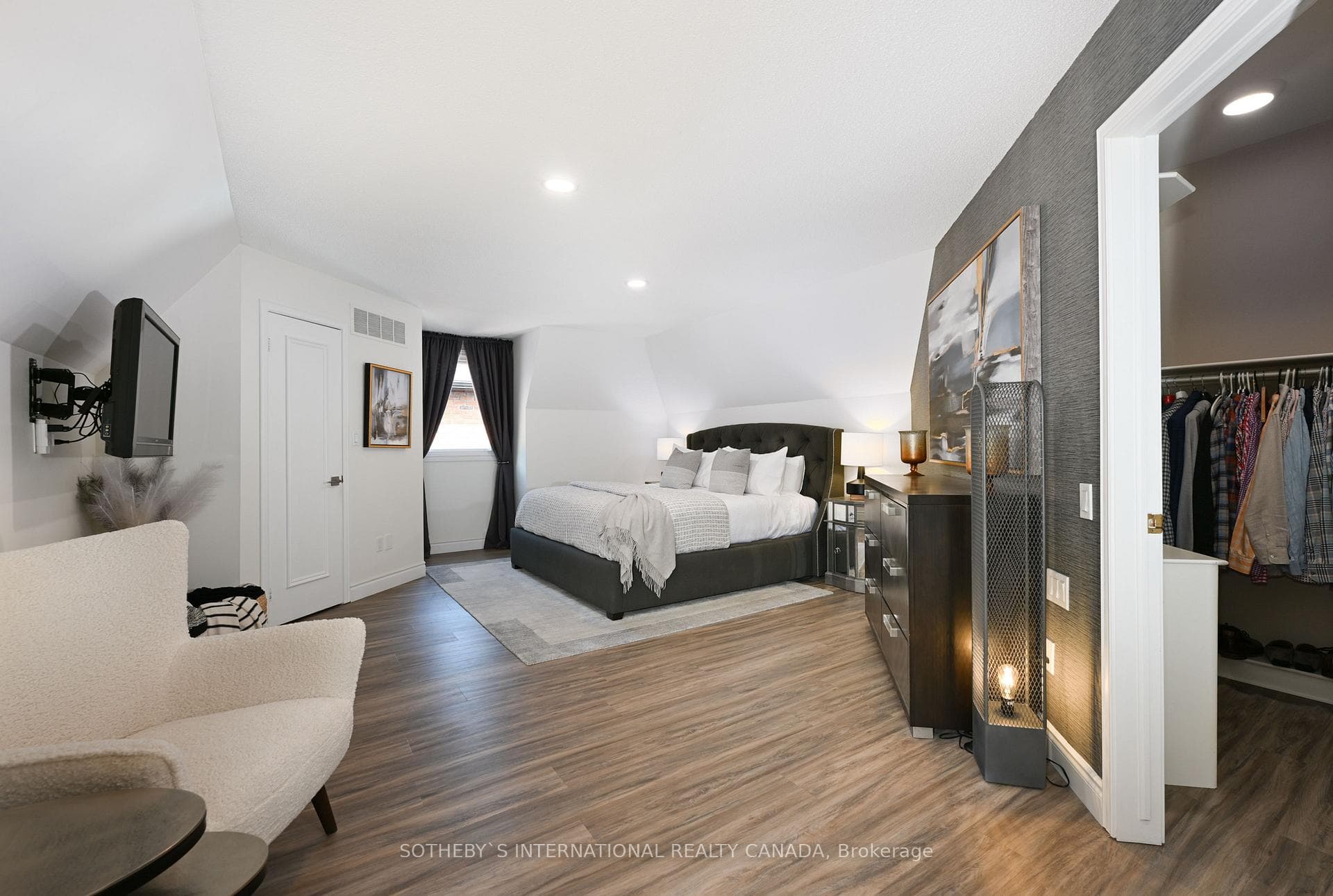 2 Hickory Avenue photo 25