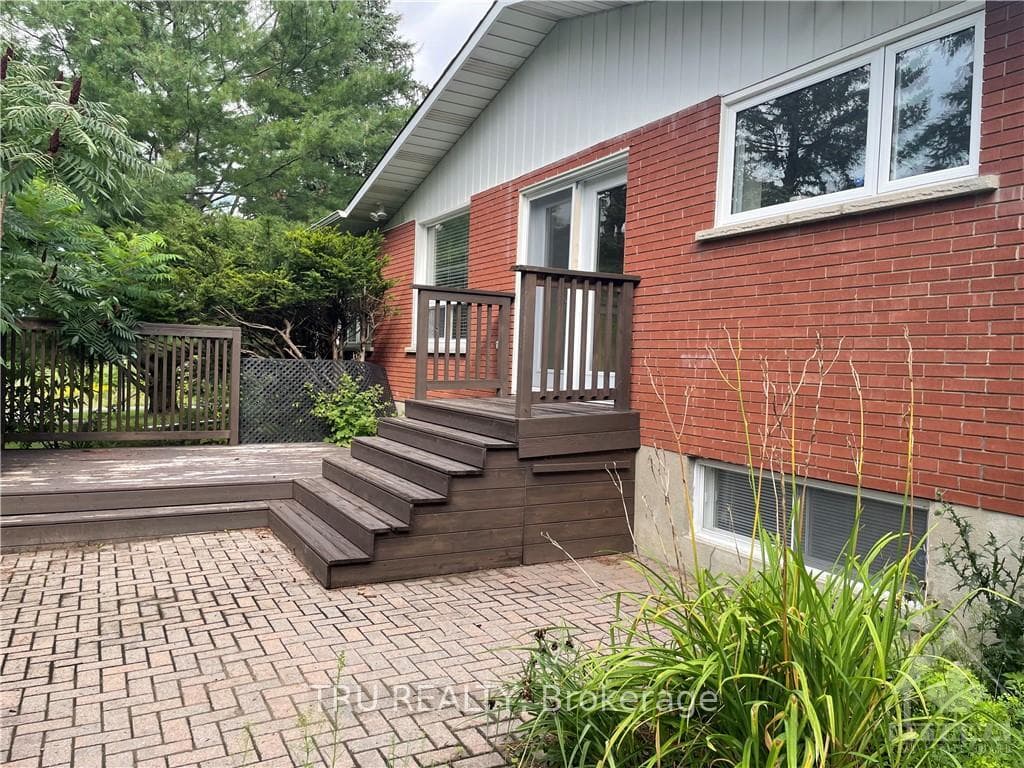 41 CLOVELLY Road photo 20