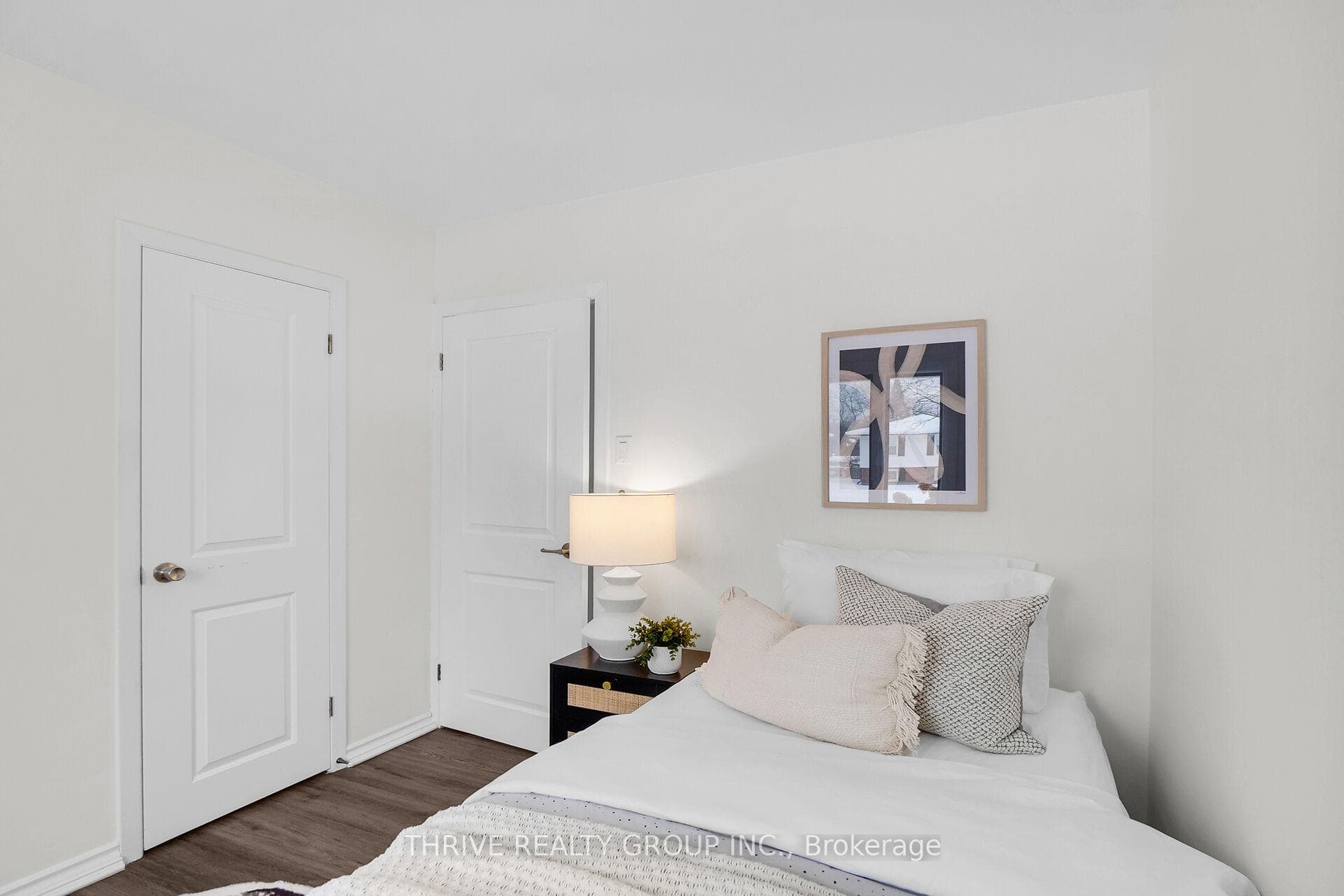 144 Millbank Drive photo 12