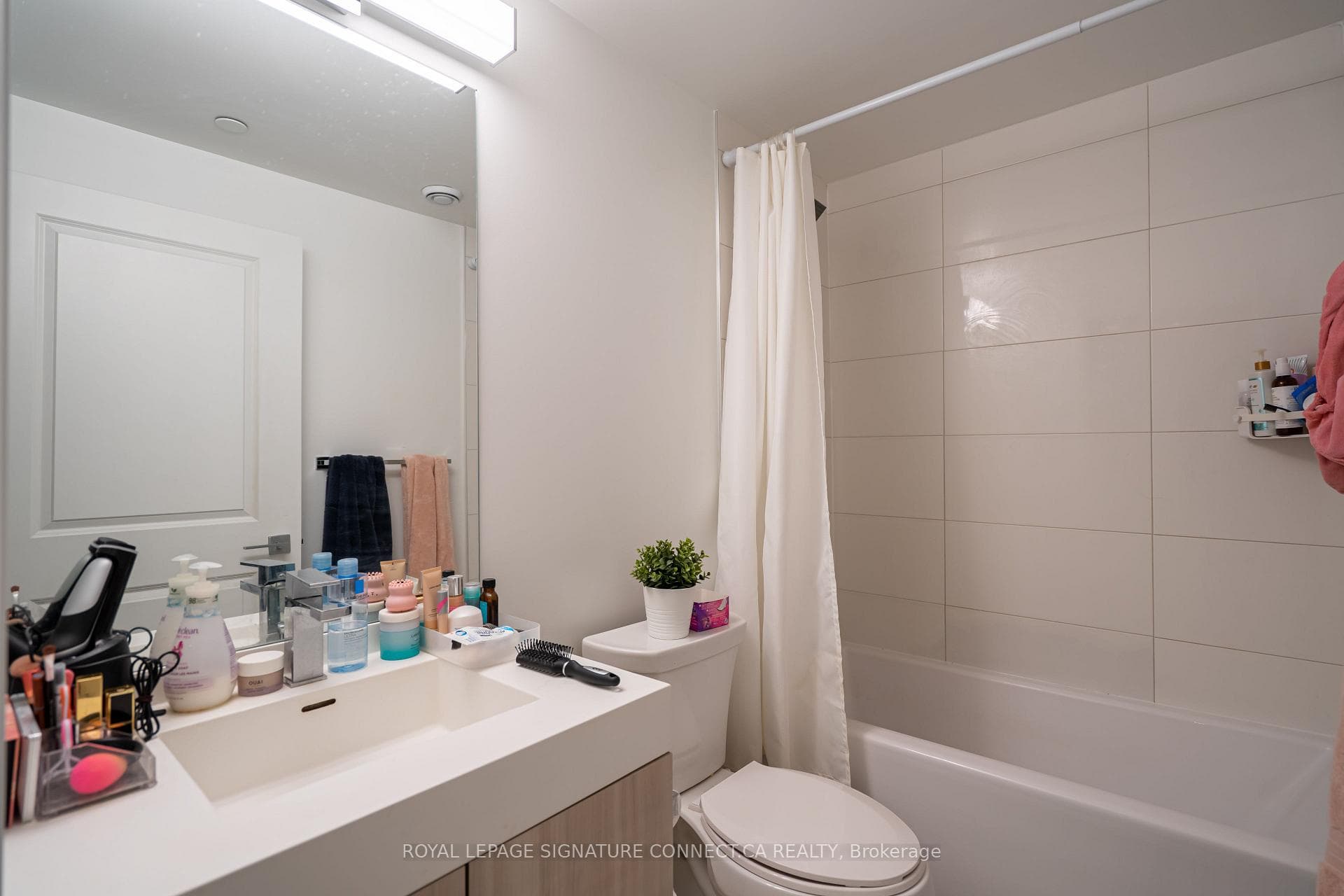 251 Jarvis Street Unit 1603 photo 11