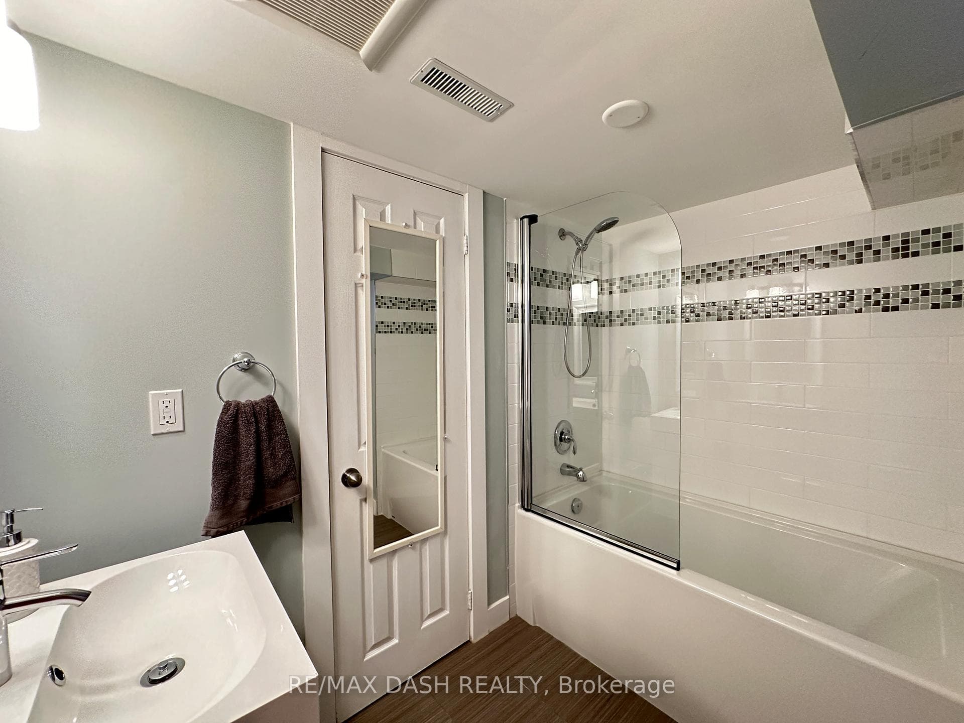 24 Berkshire Avenue photo 31