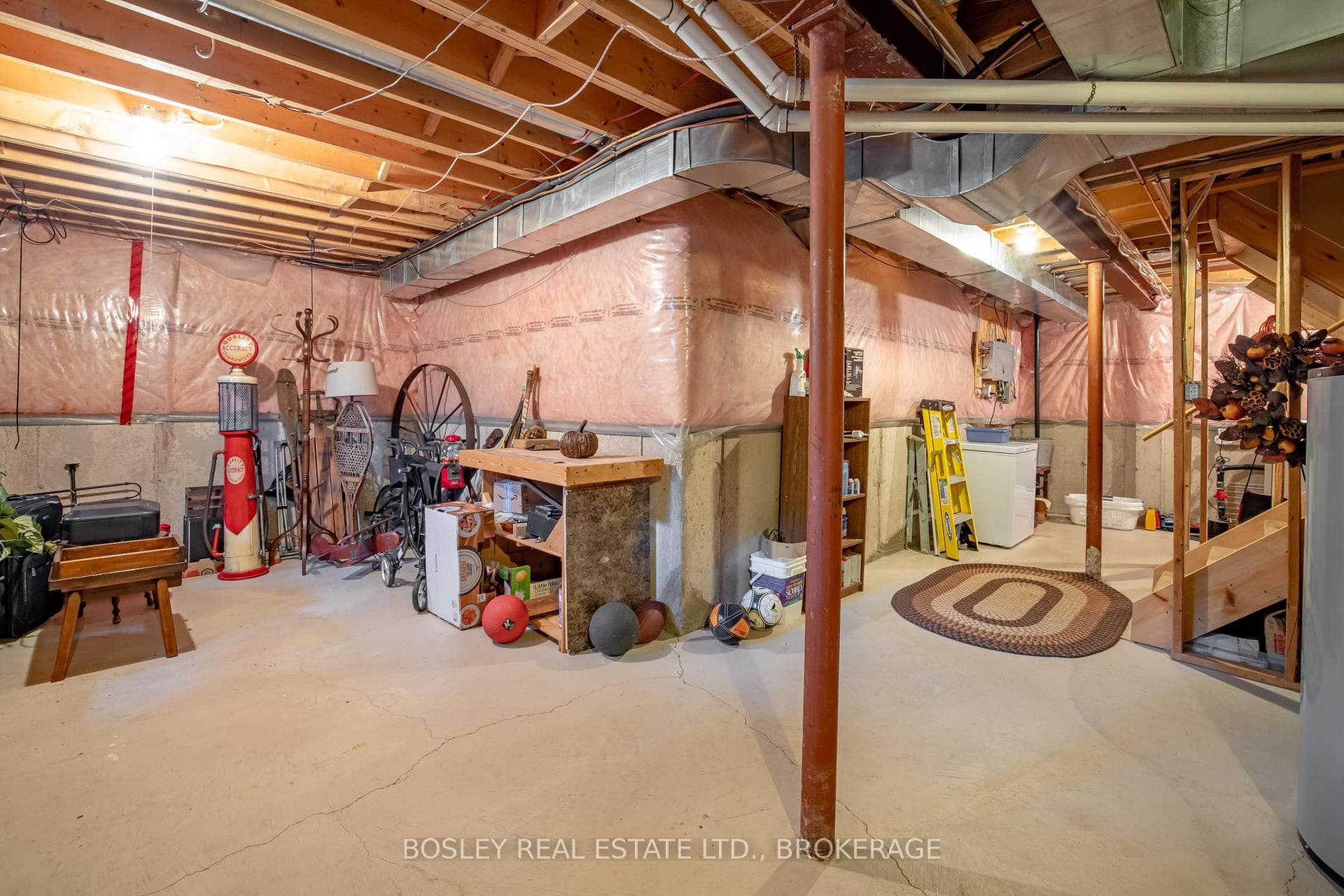 Large unfinished high ceiling basement
