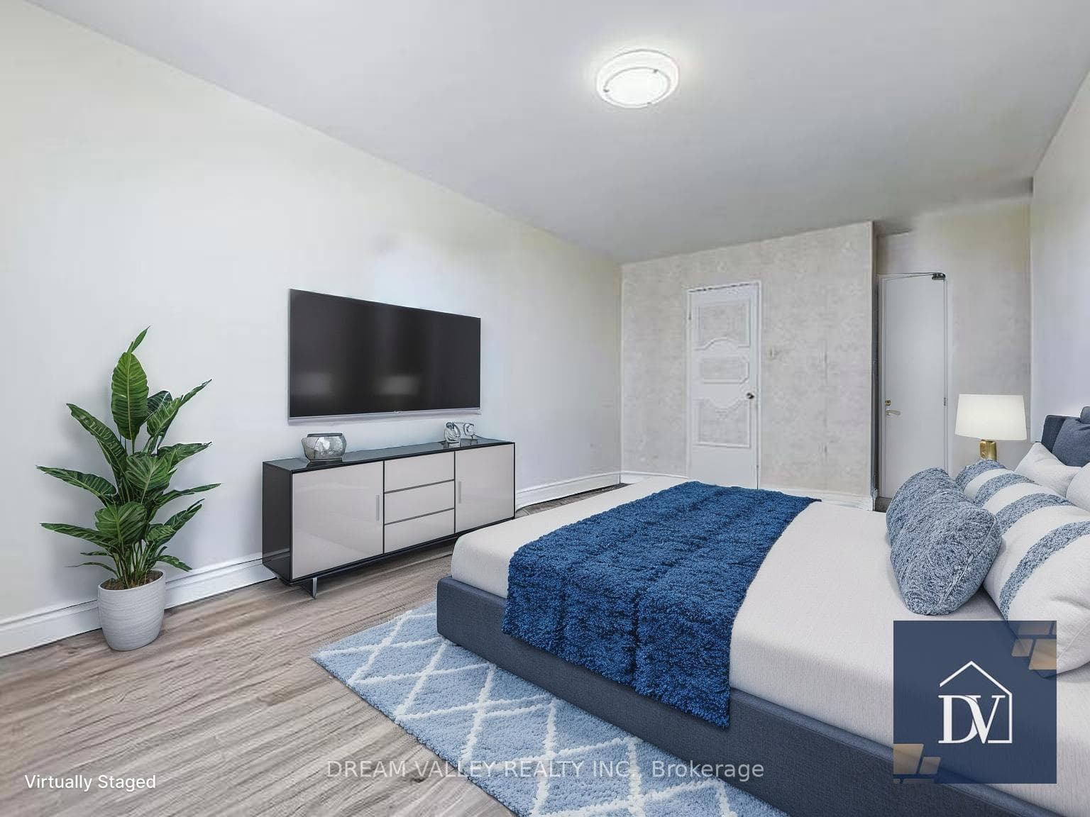 3420 EGLINTON Avenue Unit 505 photo 6
