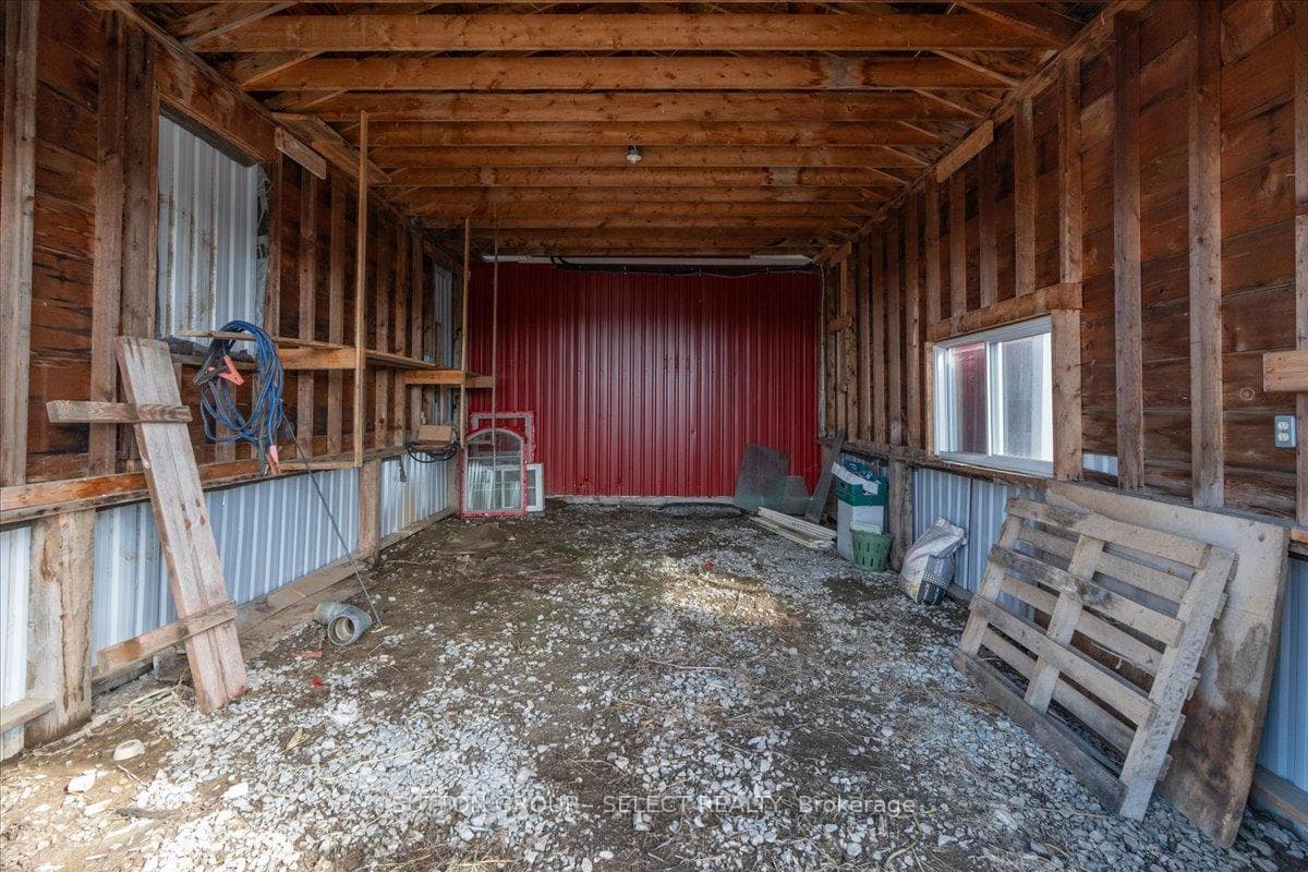451 Colonel Talbot Road photo 34