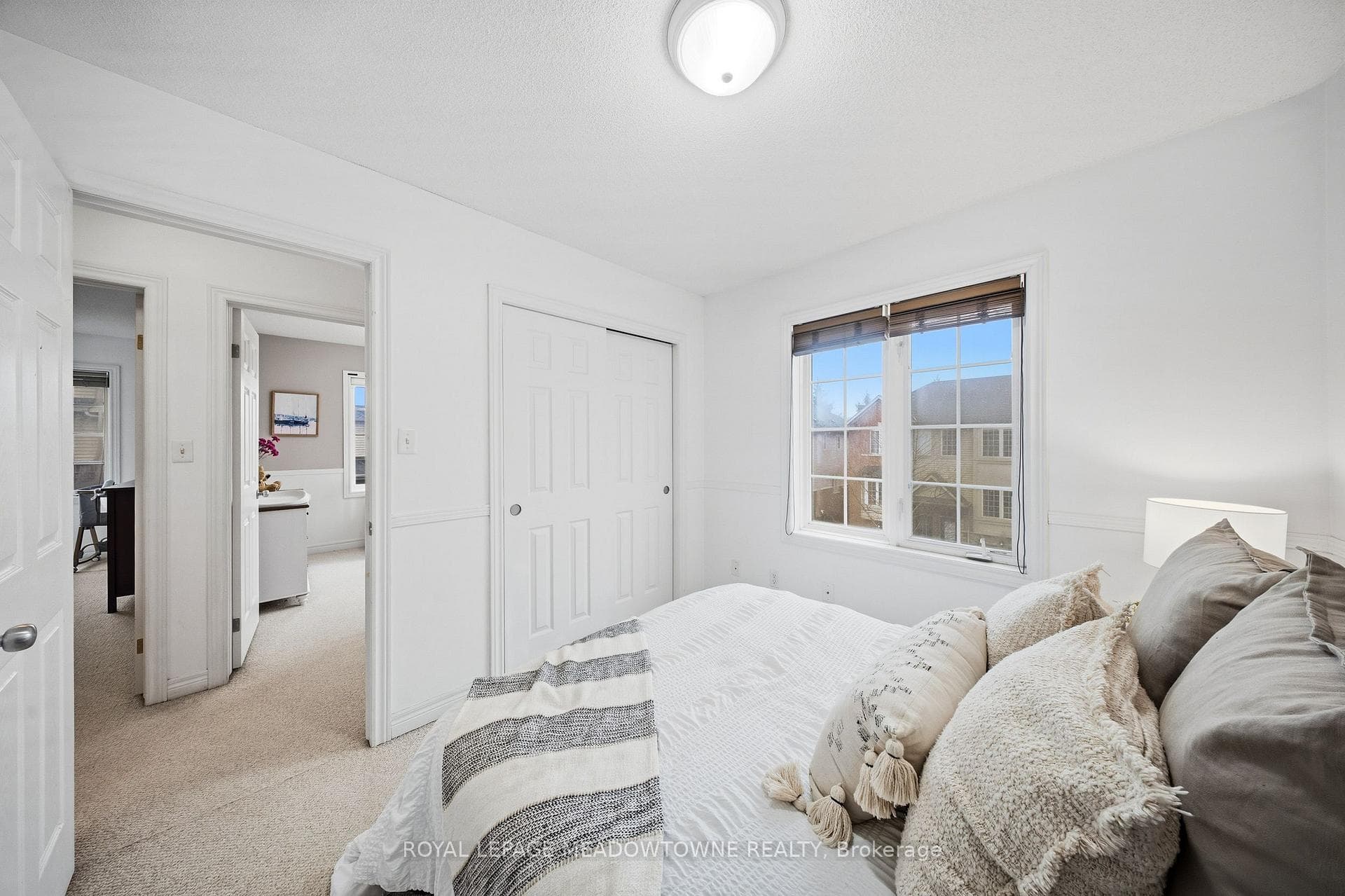 624 Maude Common photo 36