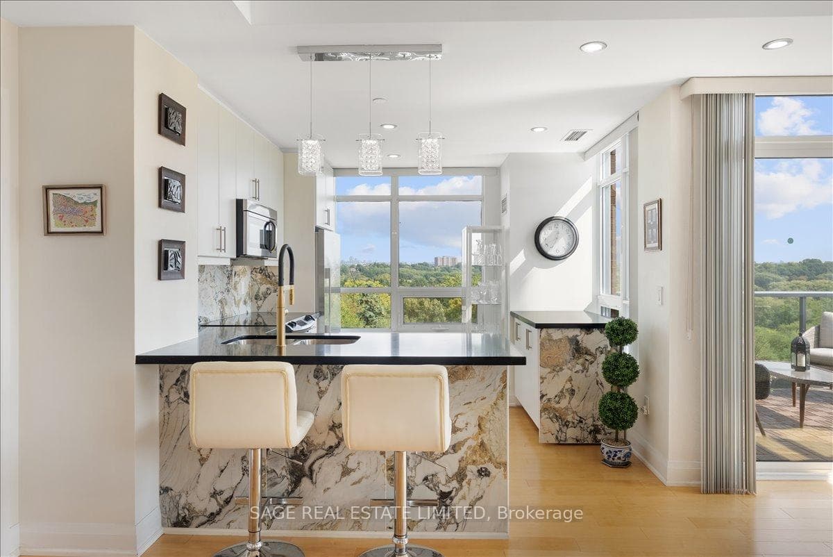 35 Fontenay Court Unit 507 photo 19