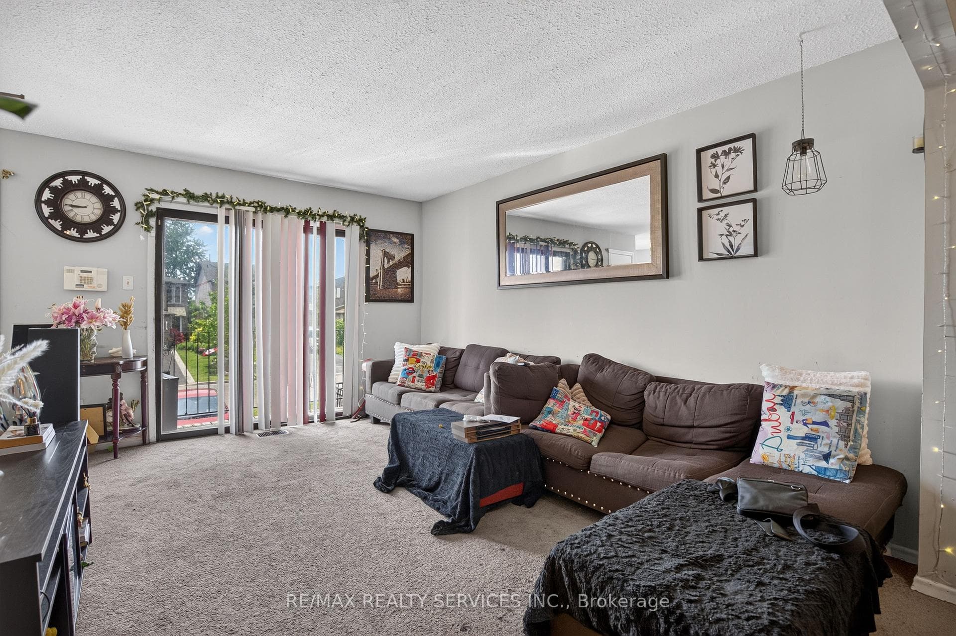 23 Dafoe Crescent photo 10