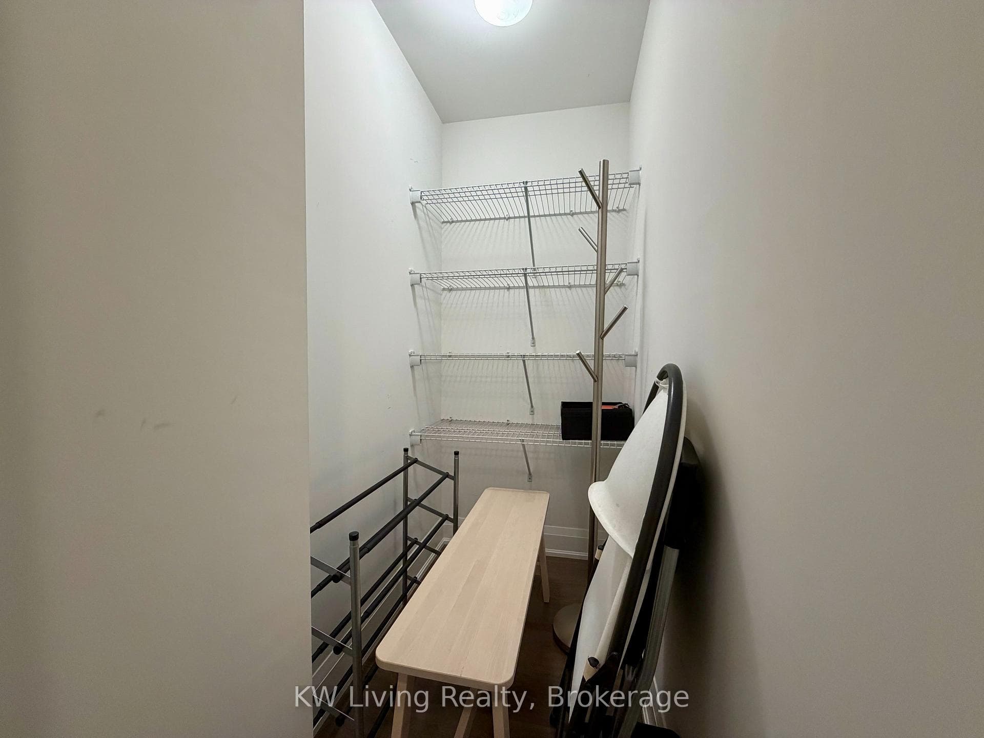 160 Vanderhoof Avenue Unit 517 photo 7