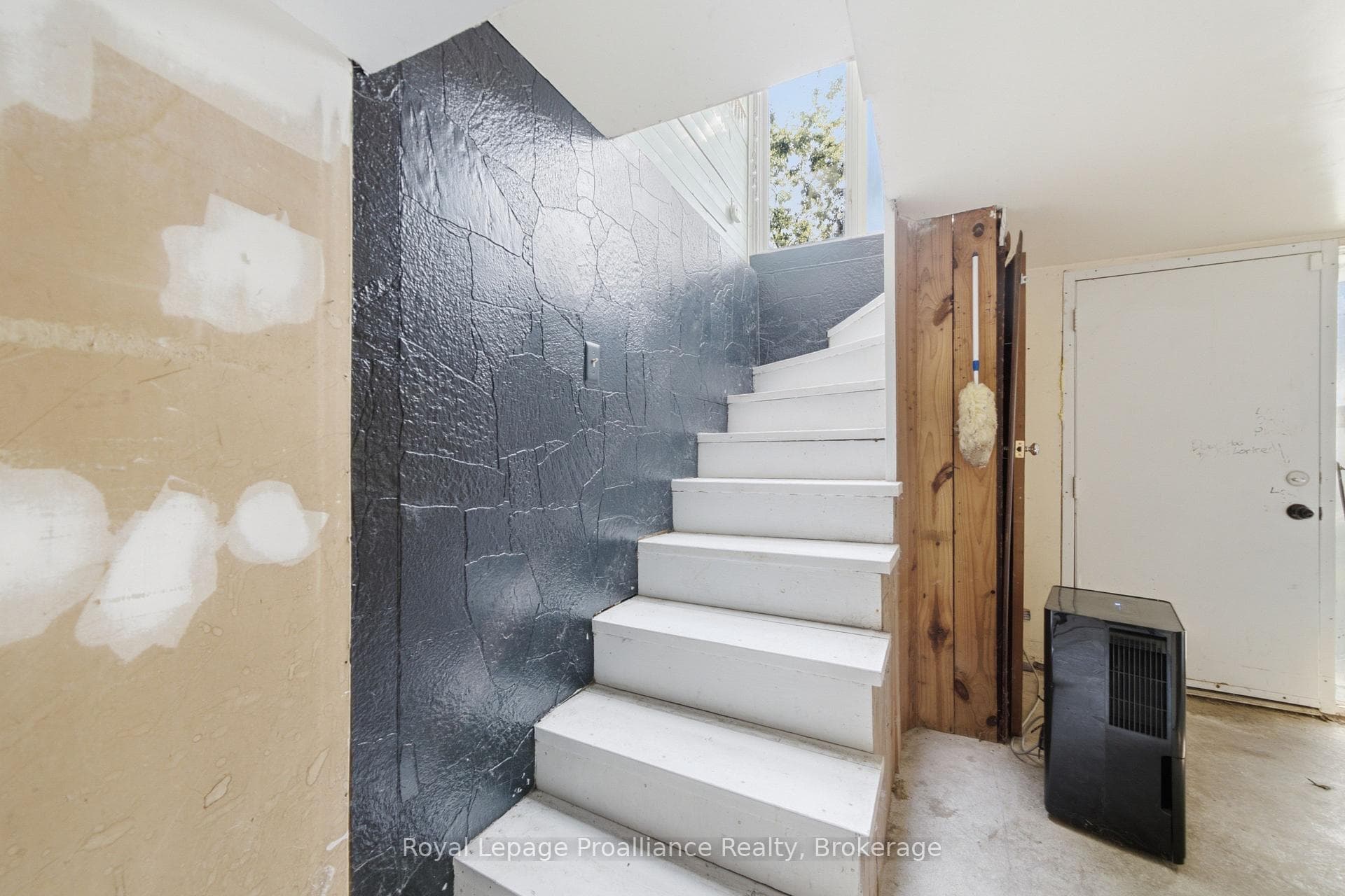 1 Highland Avenue photo 26