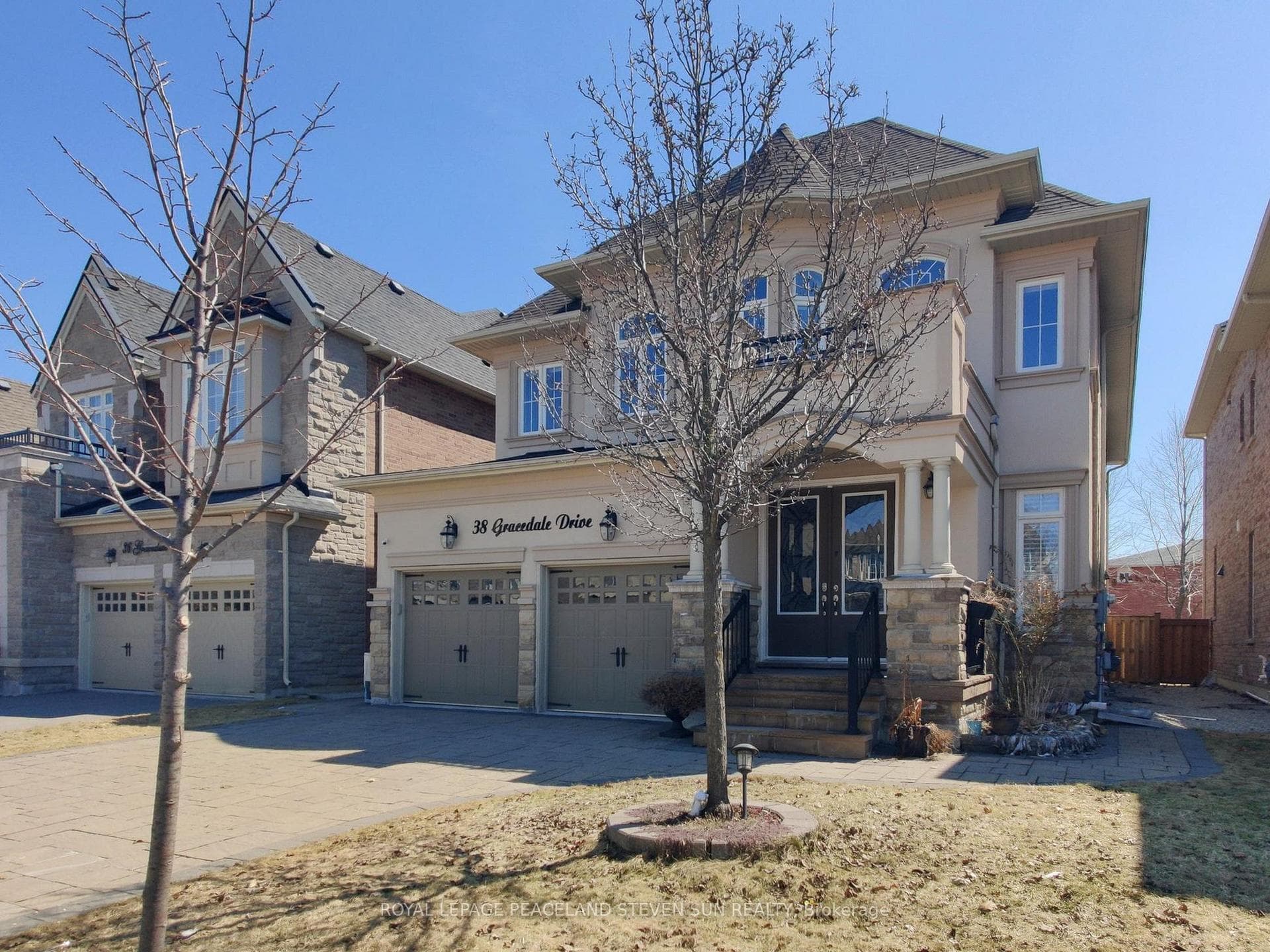 38 Gracedale Drive photo 2